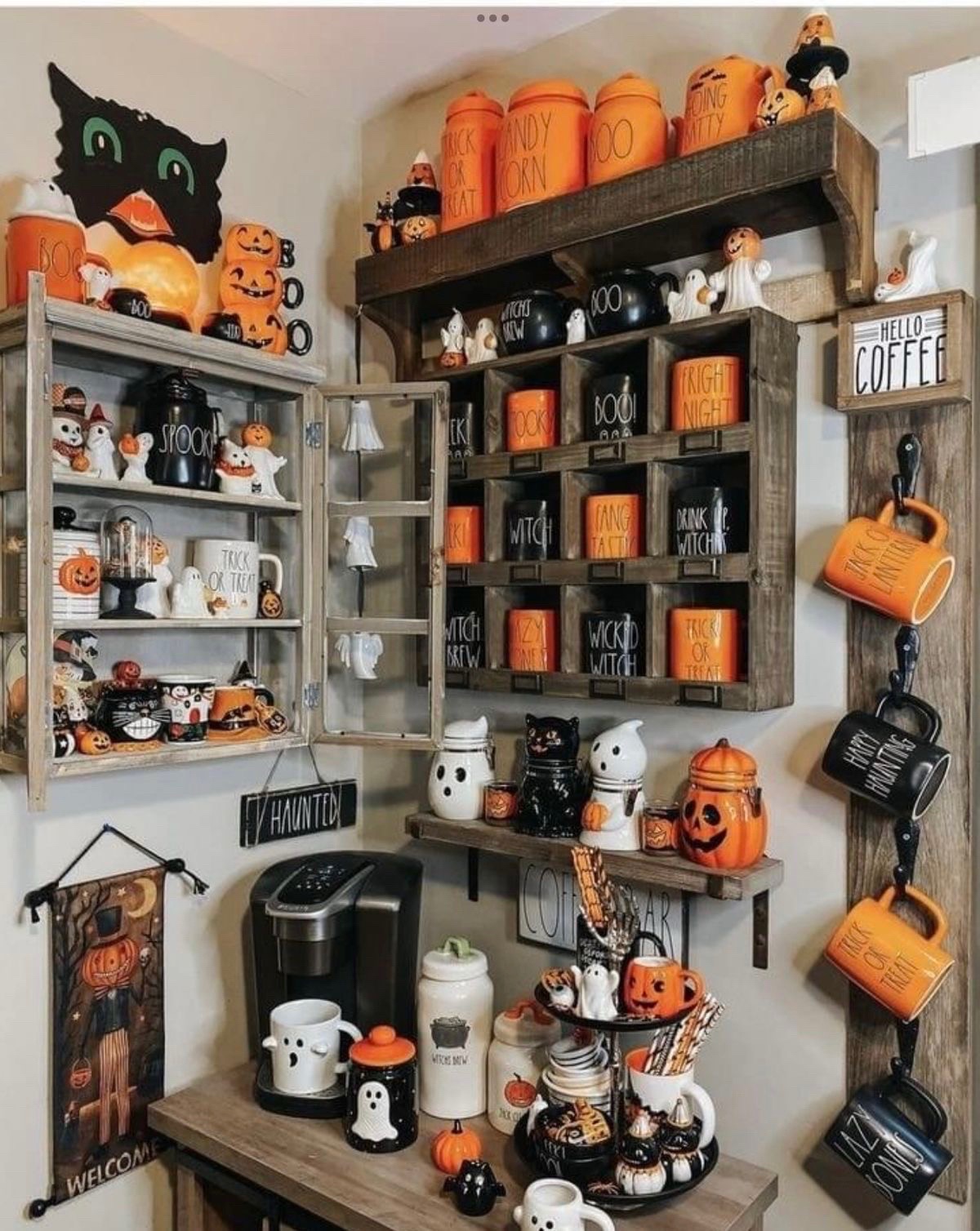 @SpookyToMerry