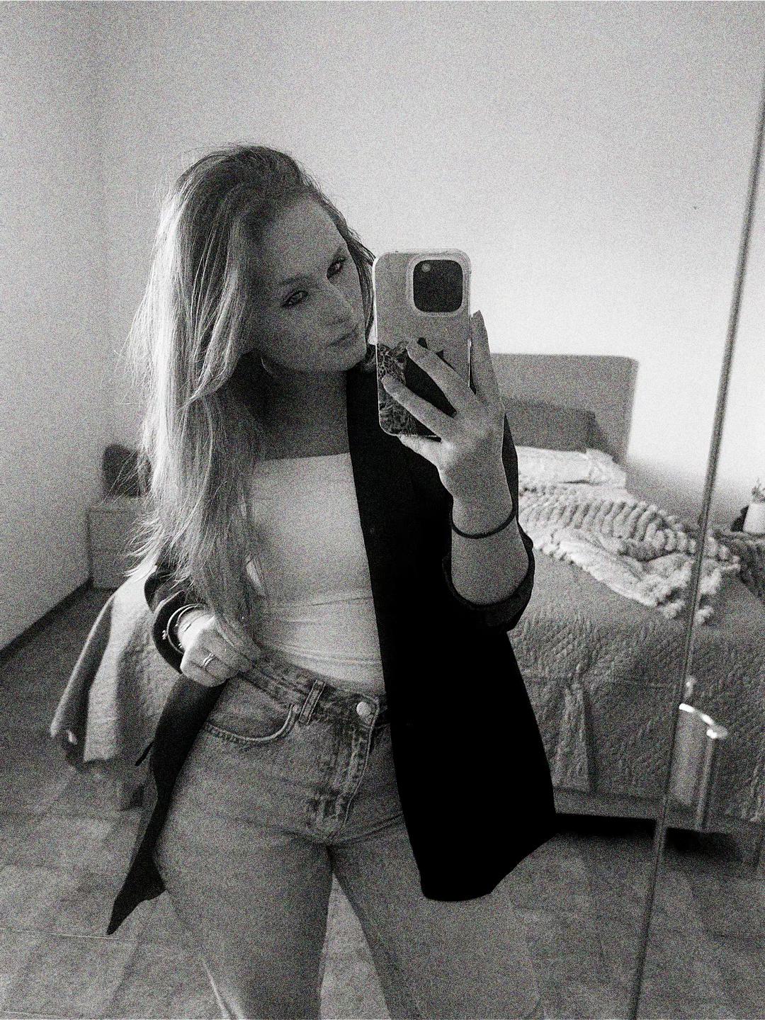 @Jenny🎀