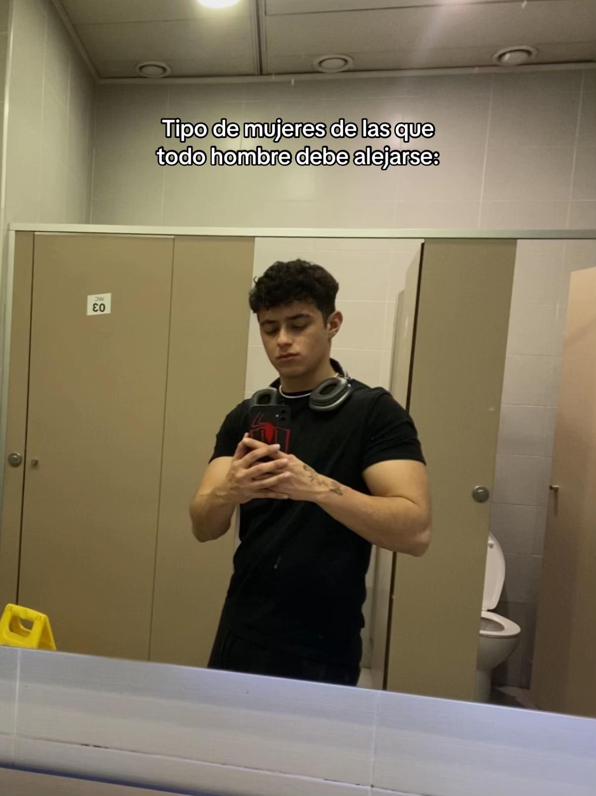 @adriaanvillegas