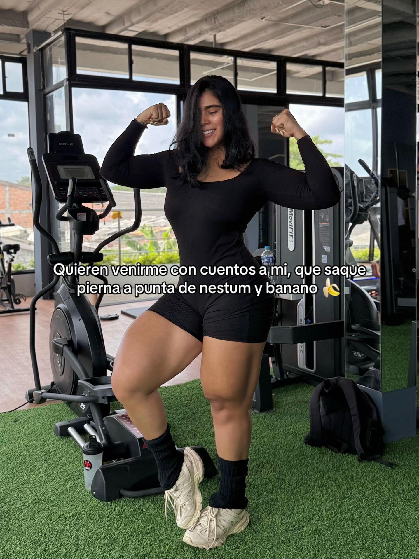 @Daniela✨