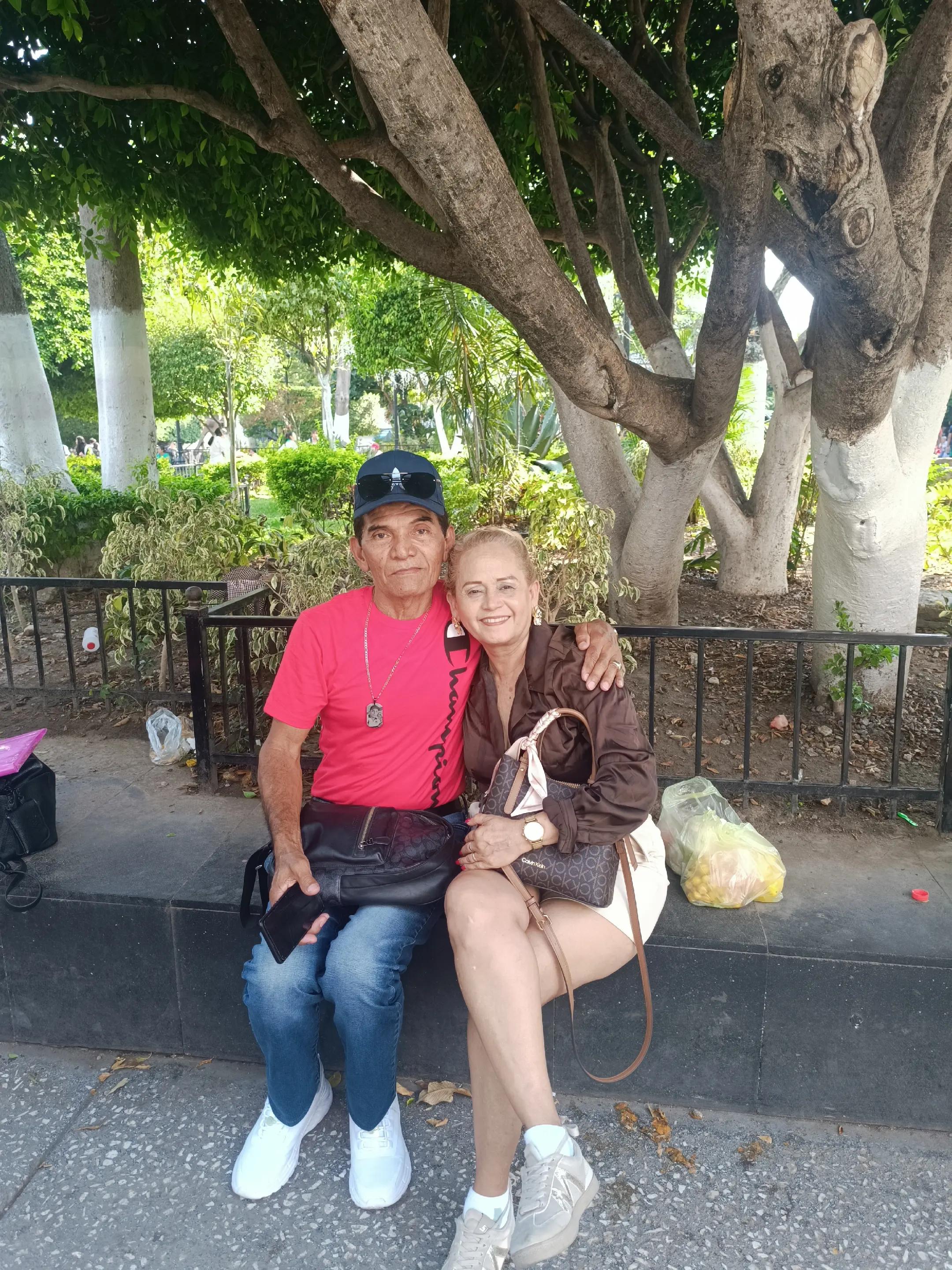 @Alem&aacute;n Sandoval