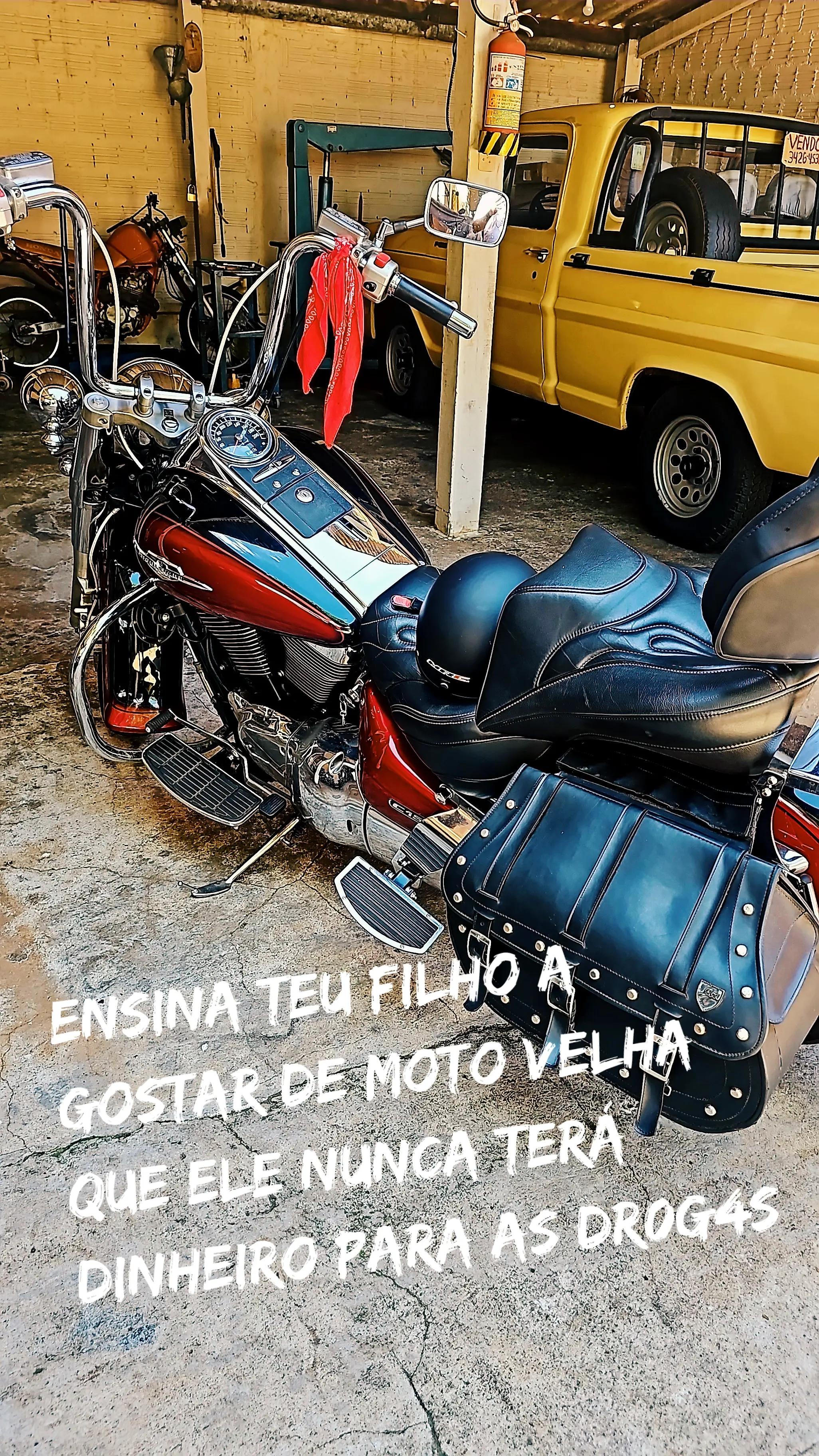 @De Moto? Pra onde?
