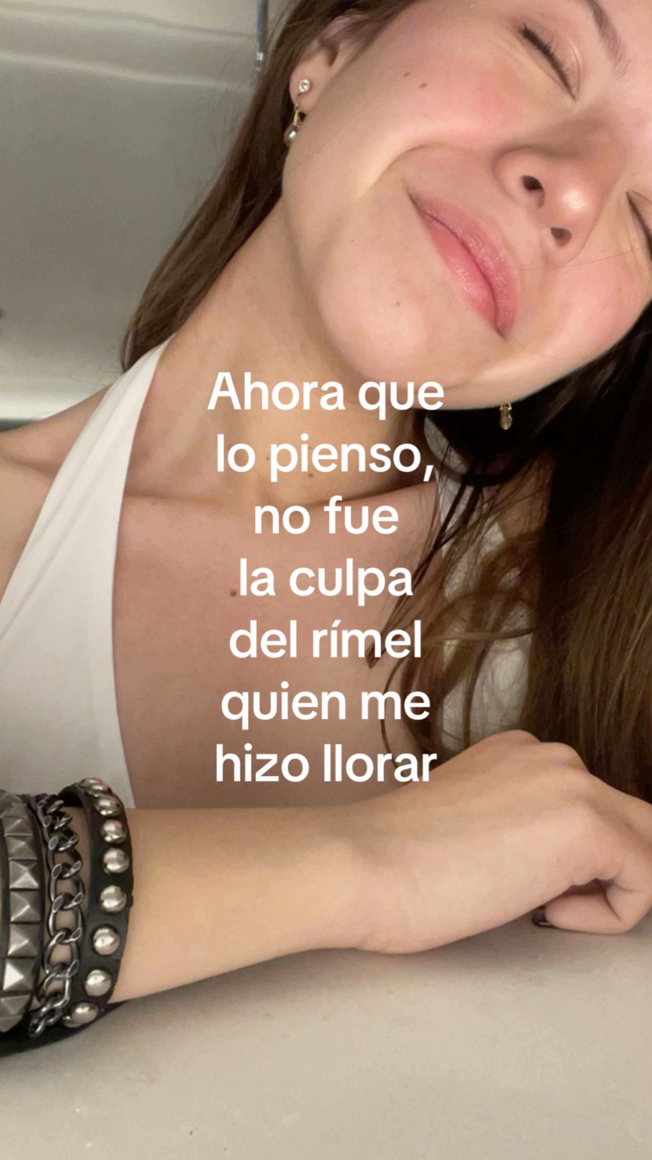 @Jhoselyn