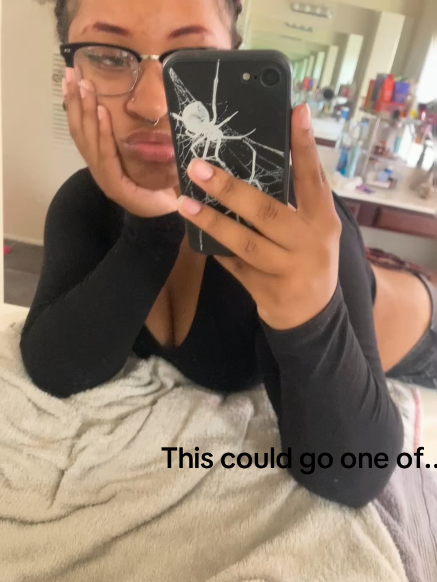 @⃟
