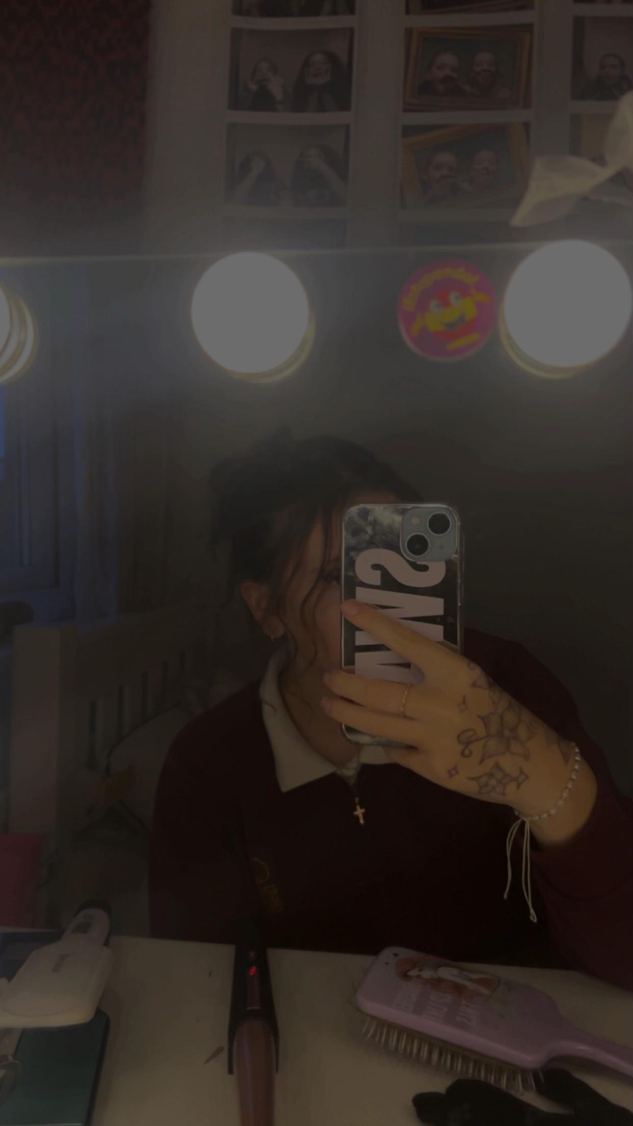 @𝐋𝐢𝐥𝐲 🩶
