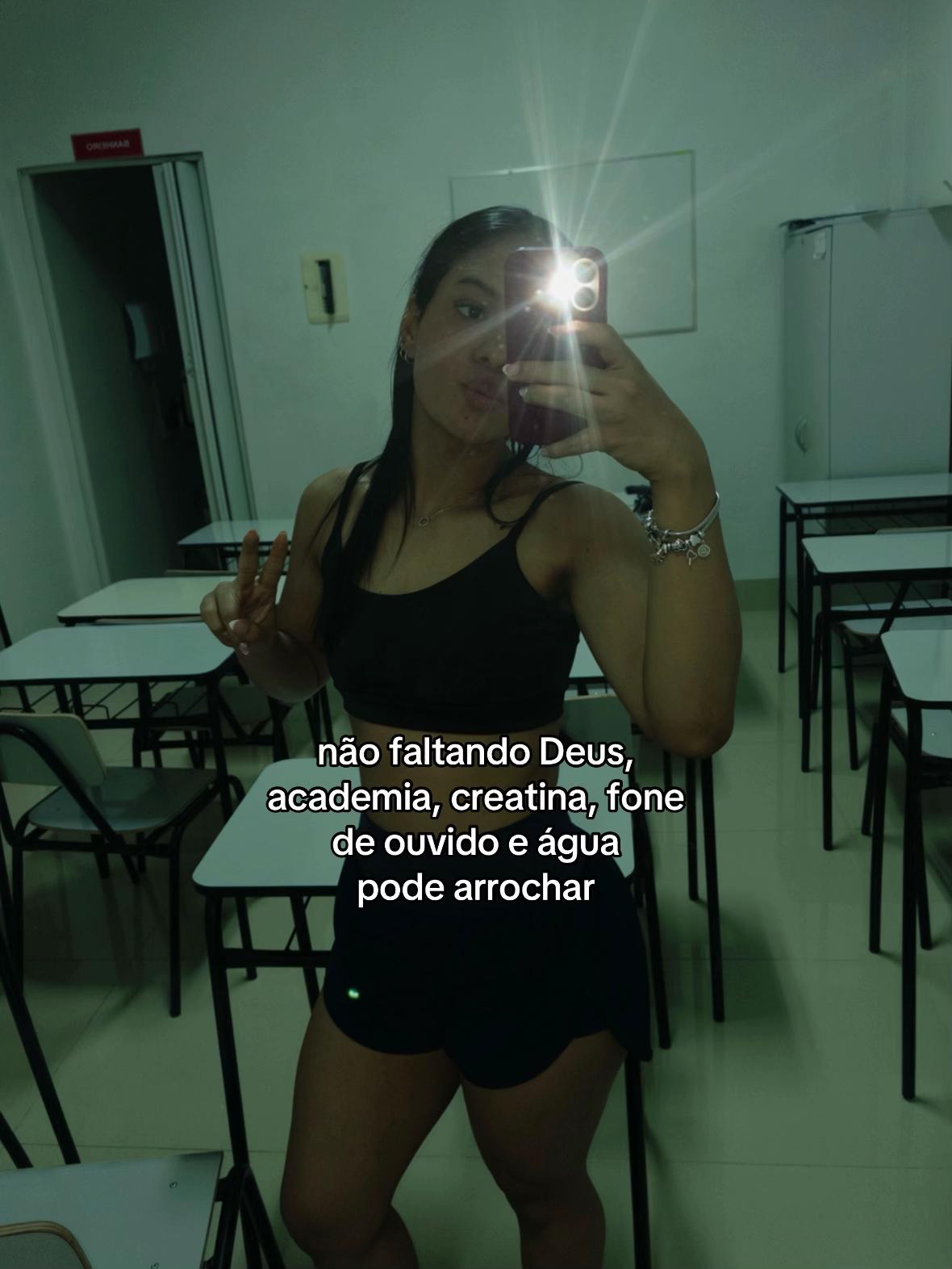@ysla_queirozzz