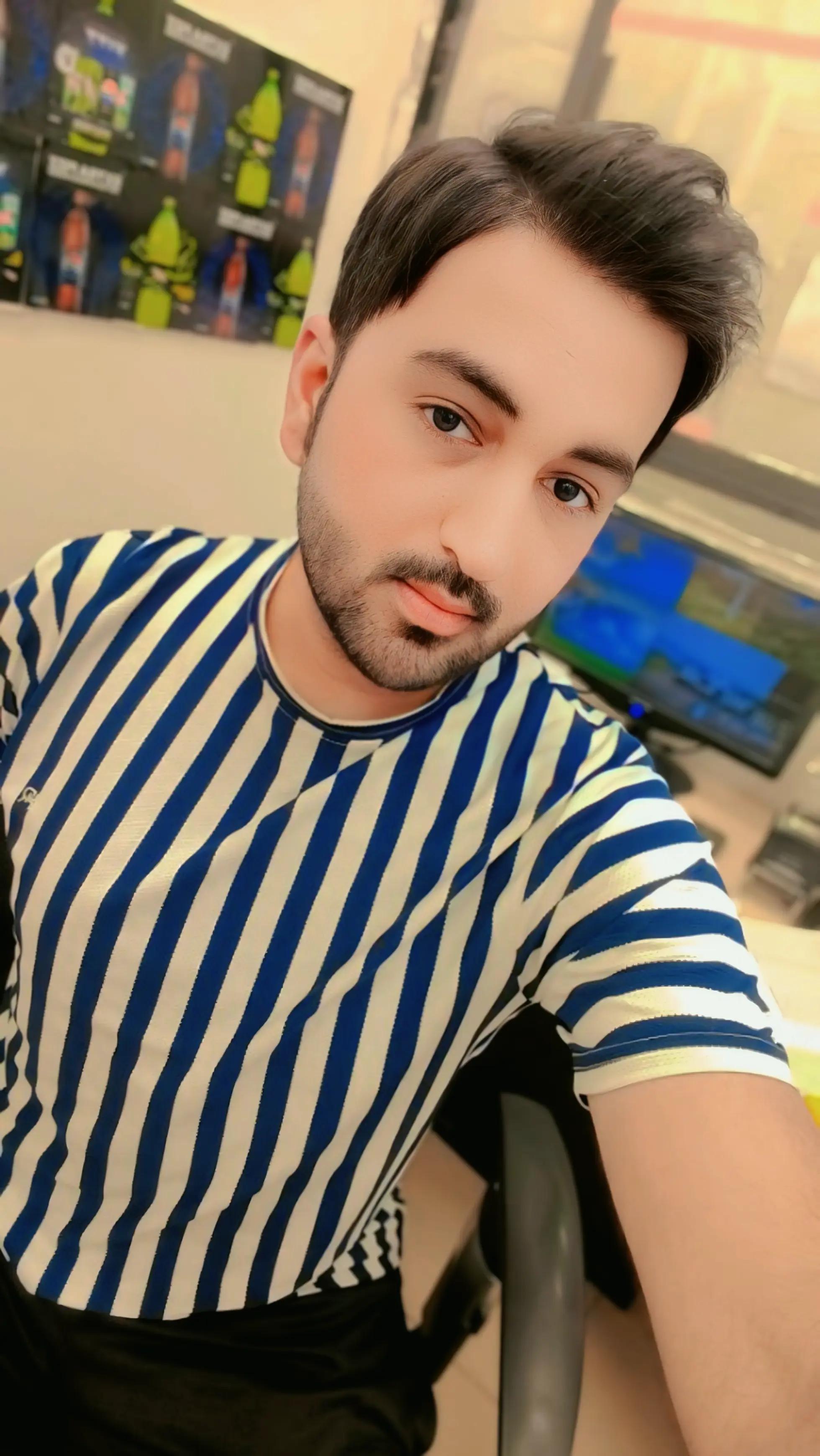 @𝐋𝐢𝐚𝐪𝐚𝐭 𝐀𝐥𝐢