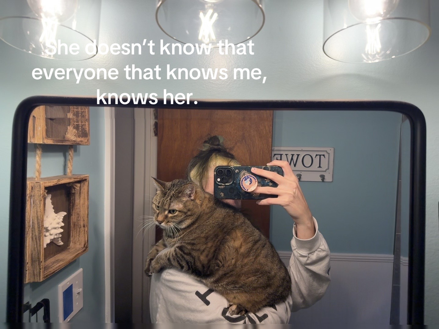 @crybbymoon999