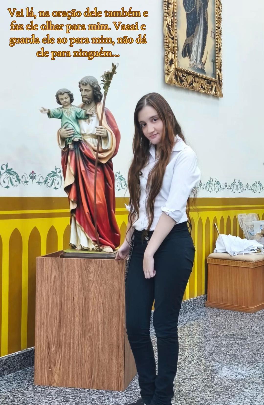 @Lari🇻🇦