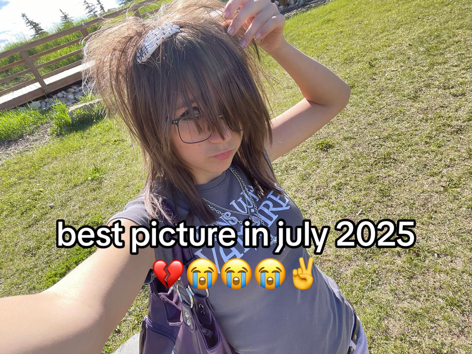 @๐ก๐๐ฏ๐ฉ๐ ๐ก๐ข๐ฐ๐ญ๐ฆ๐ฐ๐ข๐ก โฆป