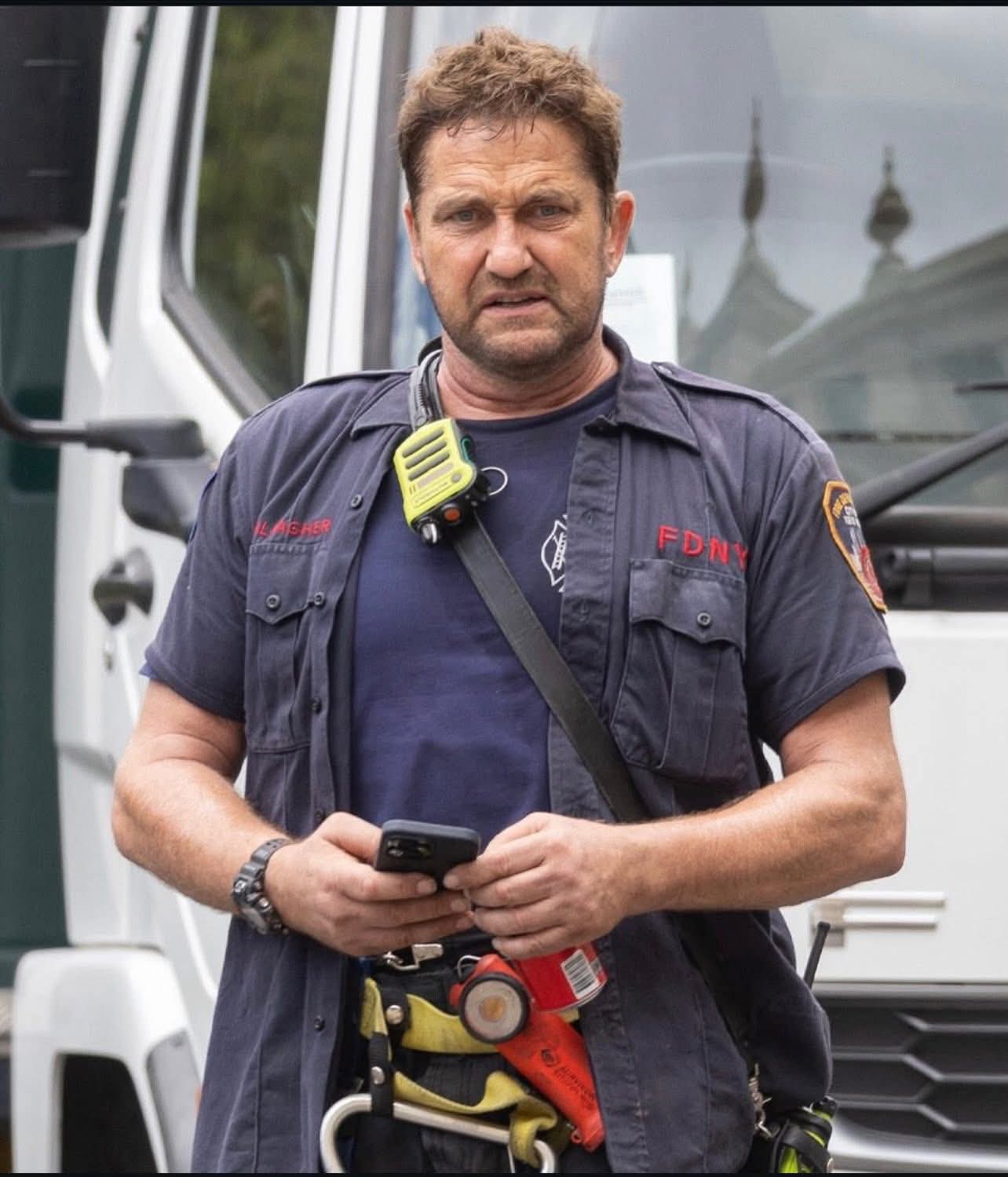 @Gerard Butler official Fanpage