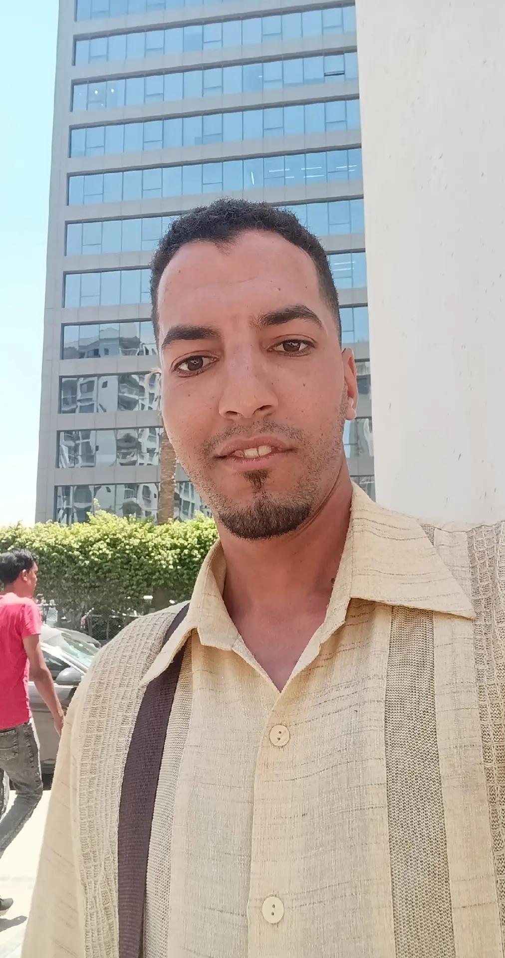 @ويبق الامل بالله شمس لا تغيب