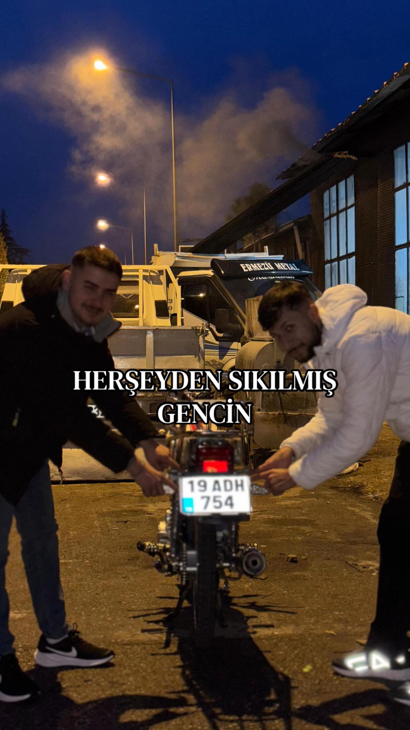 @𝙱𝙴𝚁𝙺𝙰𝚈𝚆𝙻𝚂 𝙲𝙰𝙽ッ
