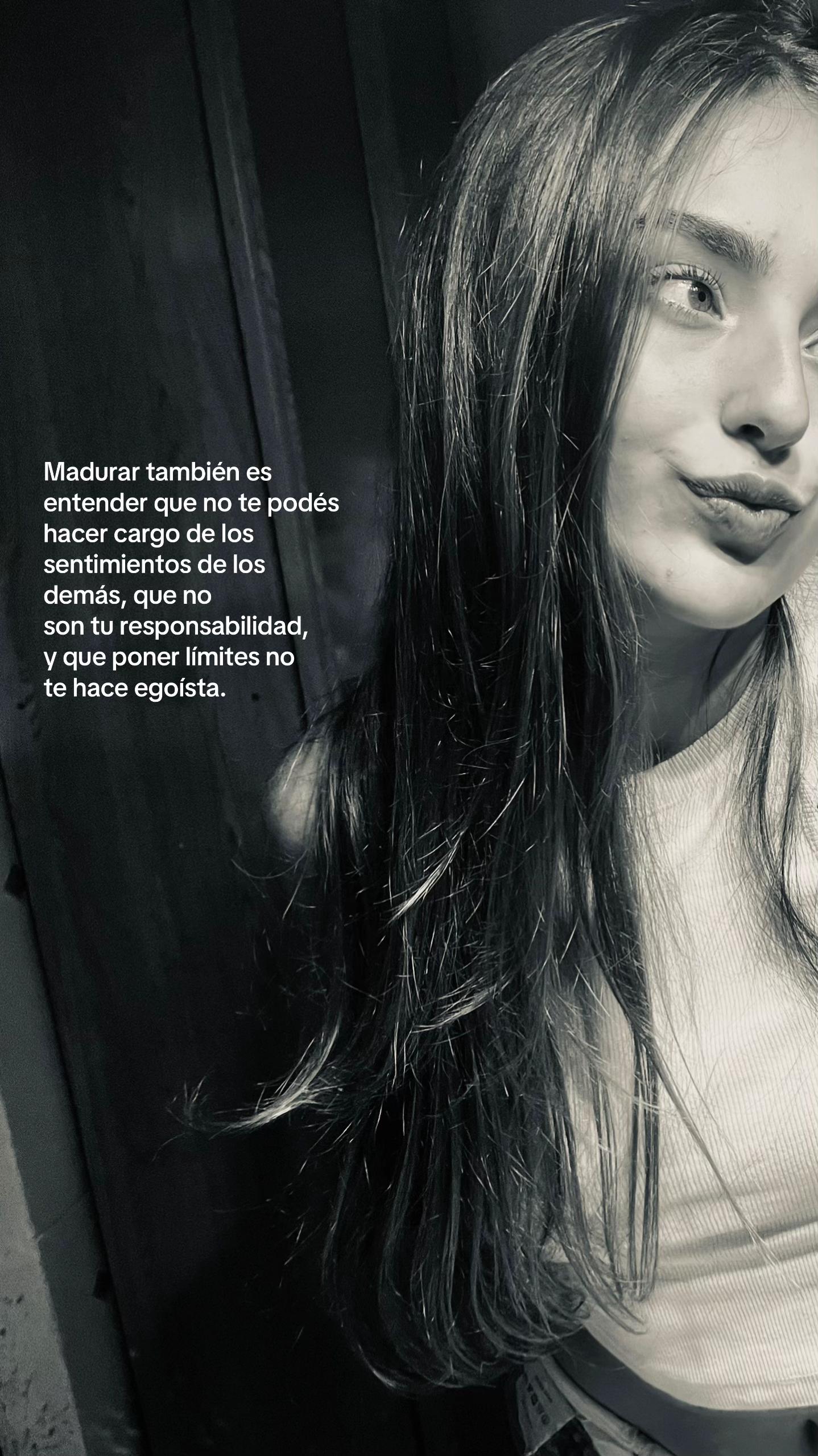 @catitaa🌜
