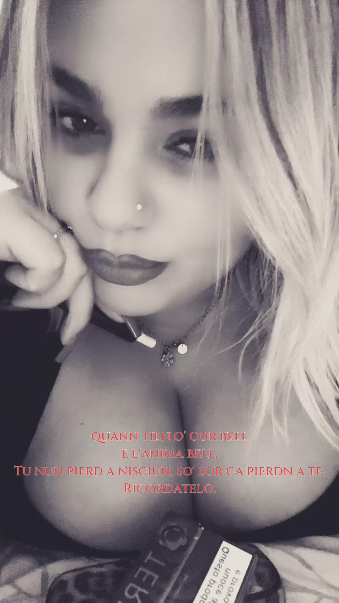 @Isabella Natalia💋