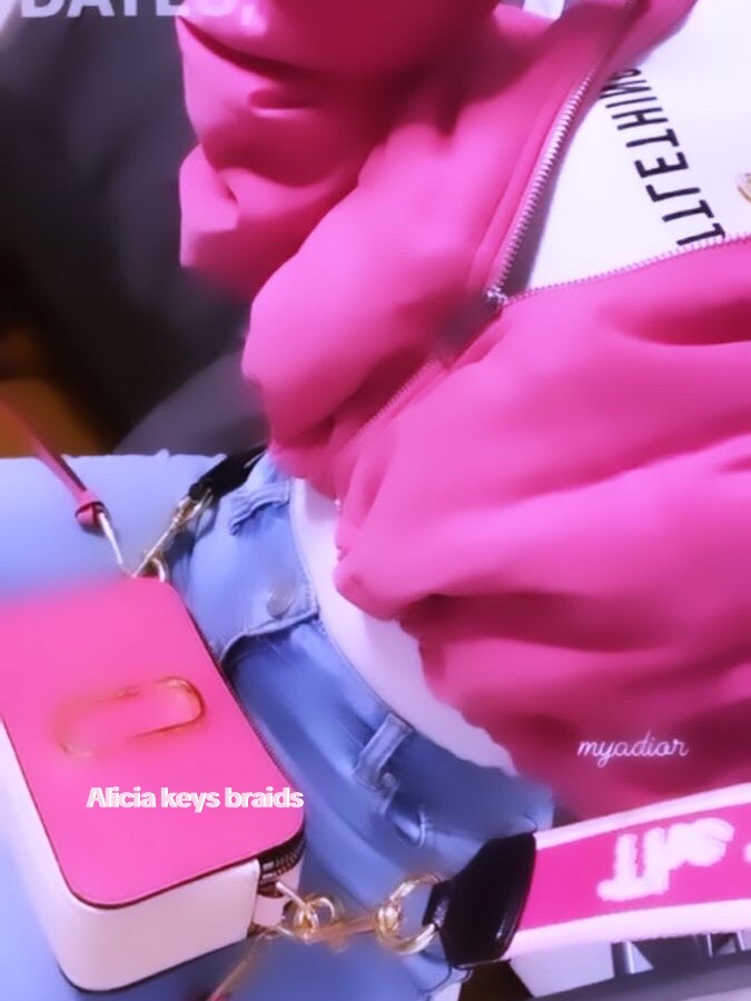@ᴀɪ_ᴄʟᴀssʏ