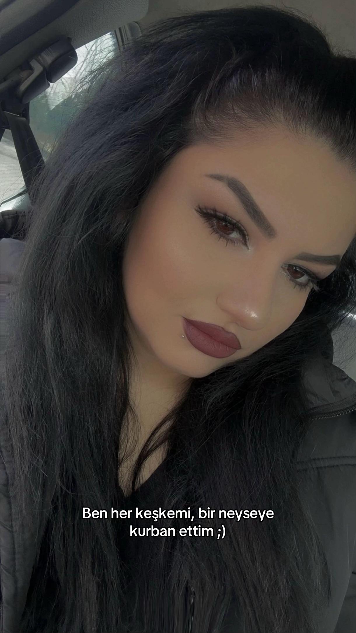 @MЯV&spades;️