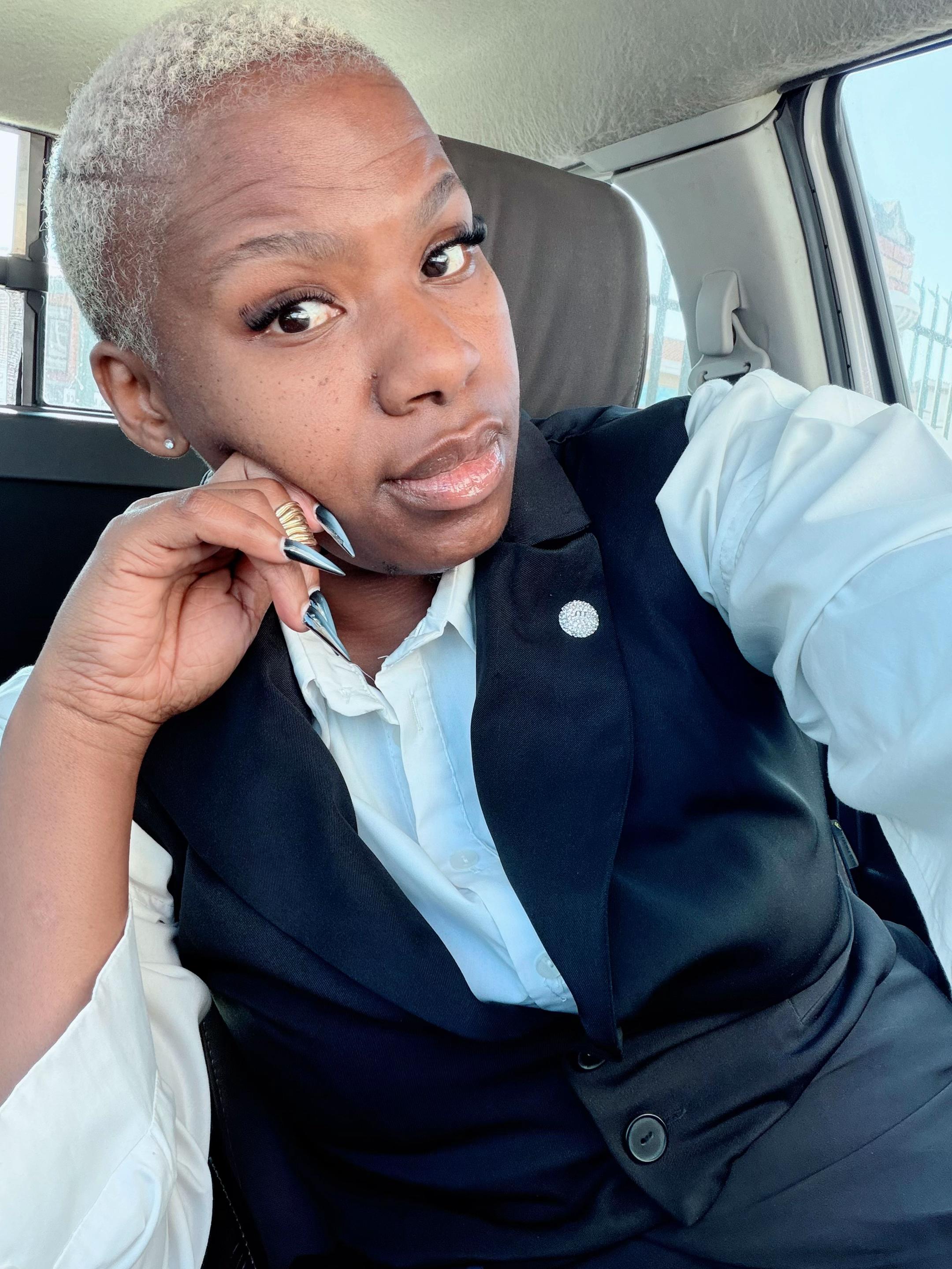 @SheBae