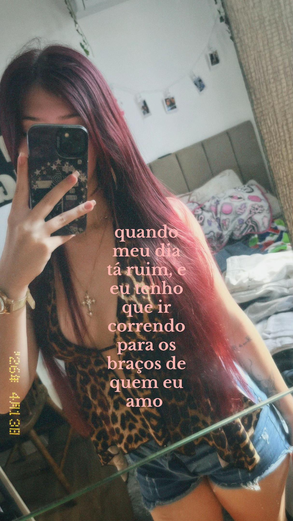 @letícia ✮⋆˙☭