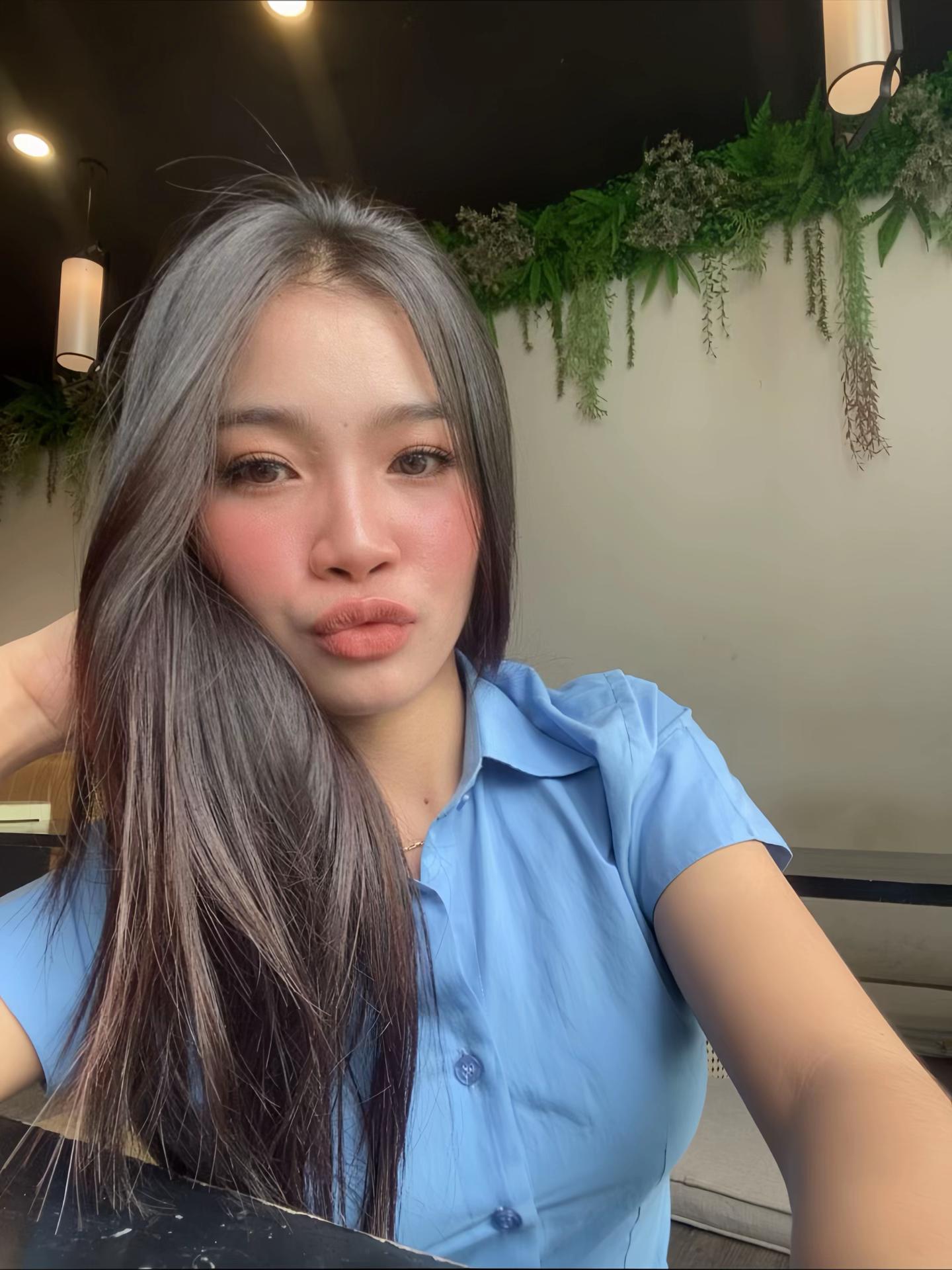 @Z’nich๐ฉโ๏ธ