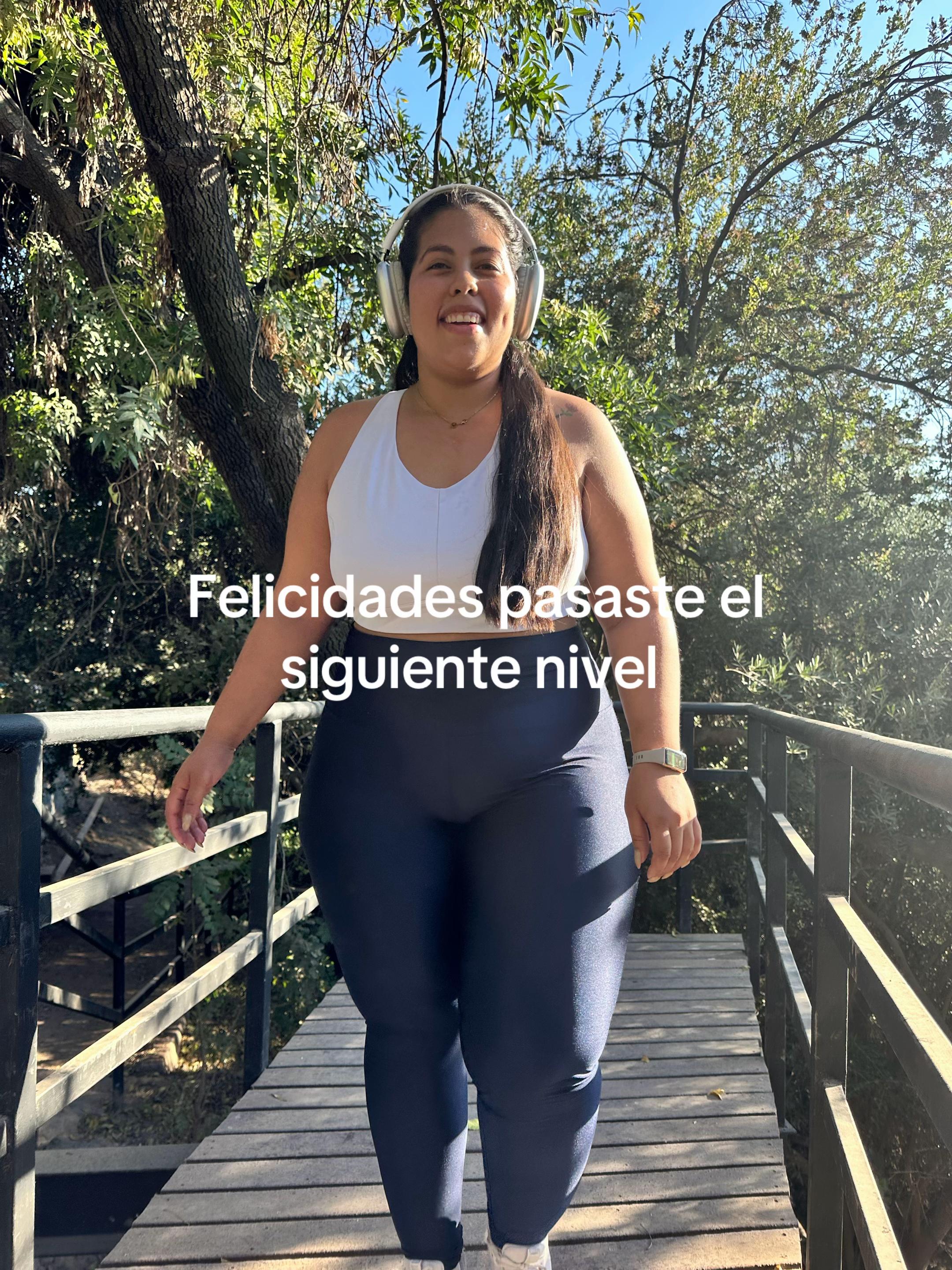 @Andrea Galue| Curvy creator🤎