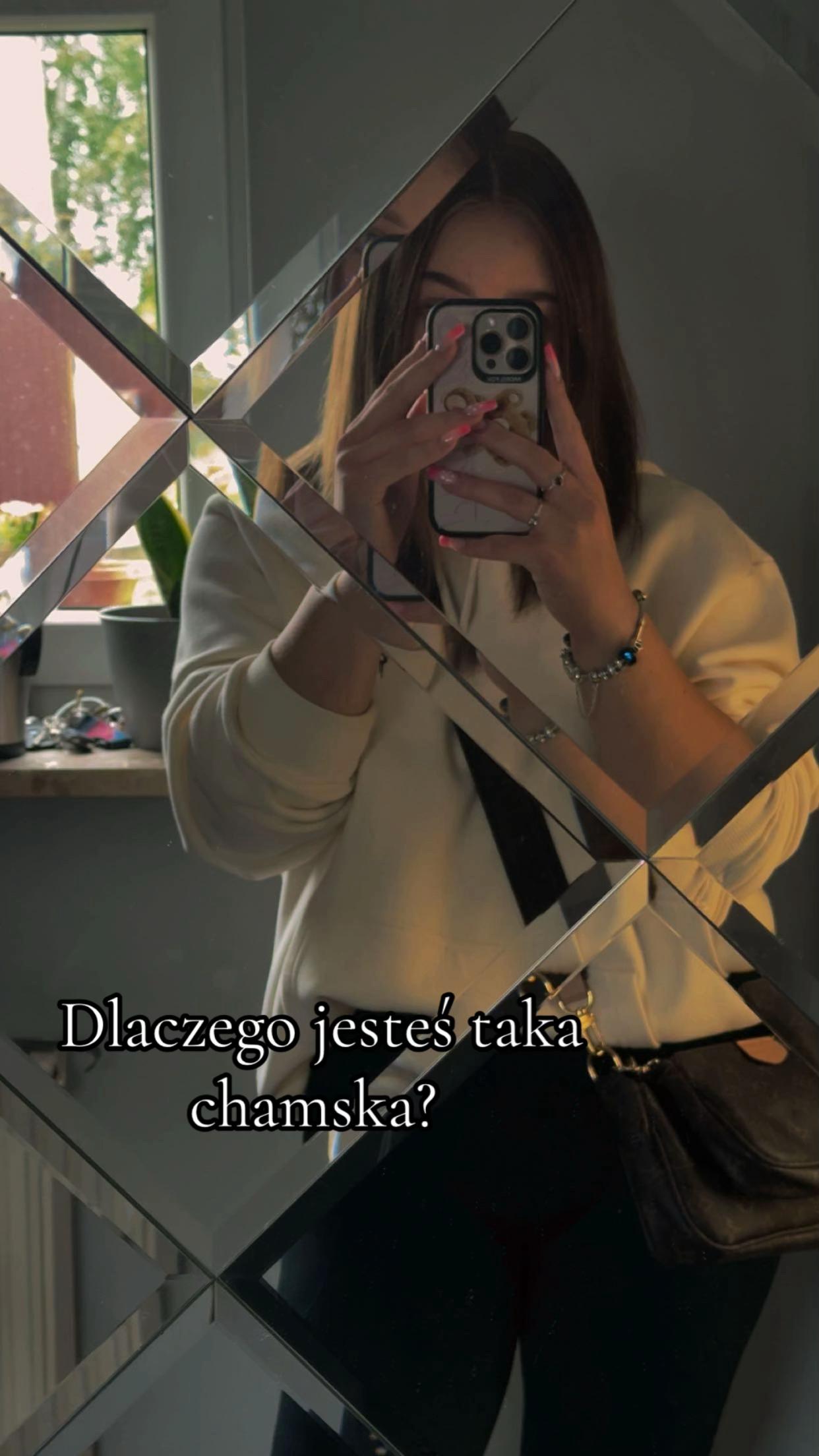 @𝒩𝒾𝓀ℴ𝓁𝒶✨