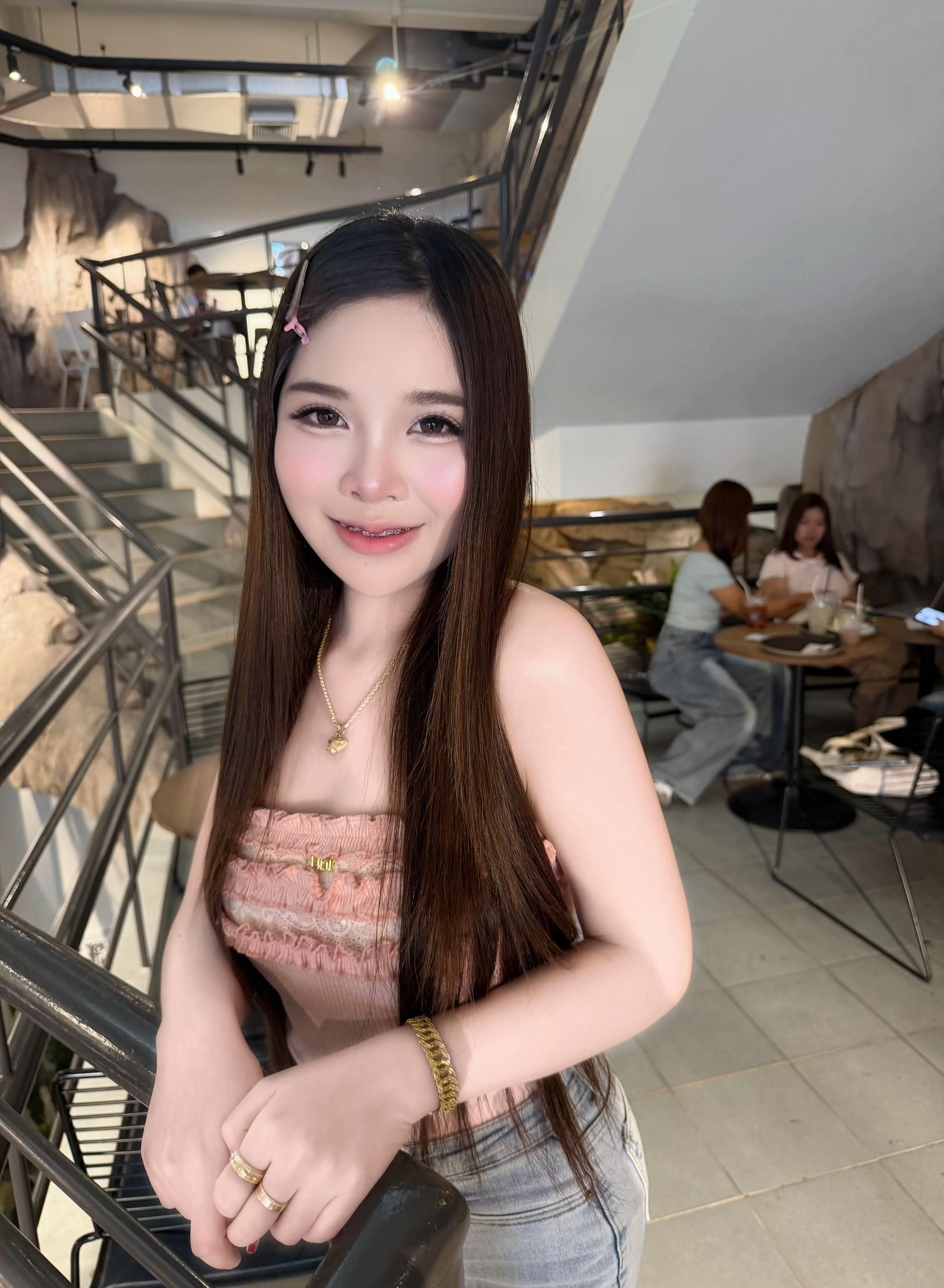 @khxofxnzz_