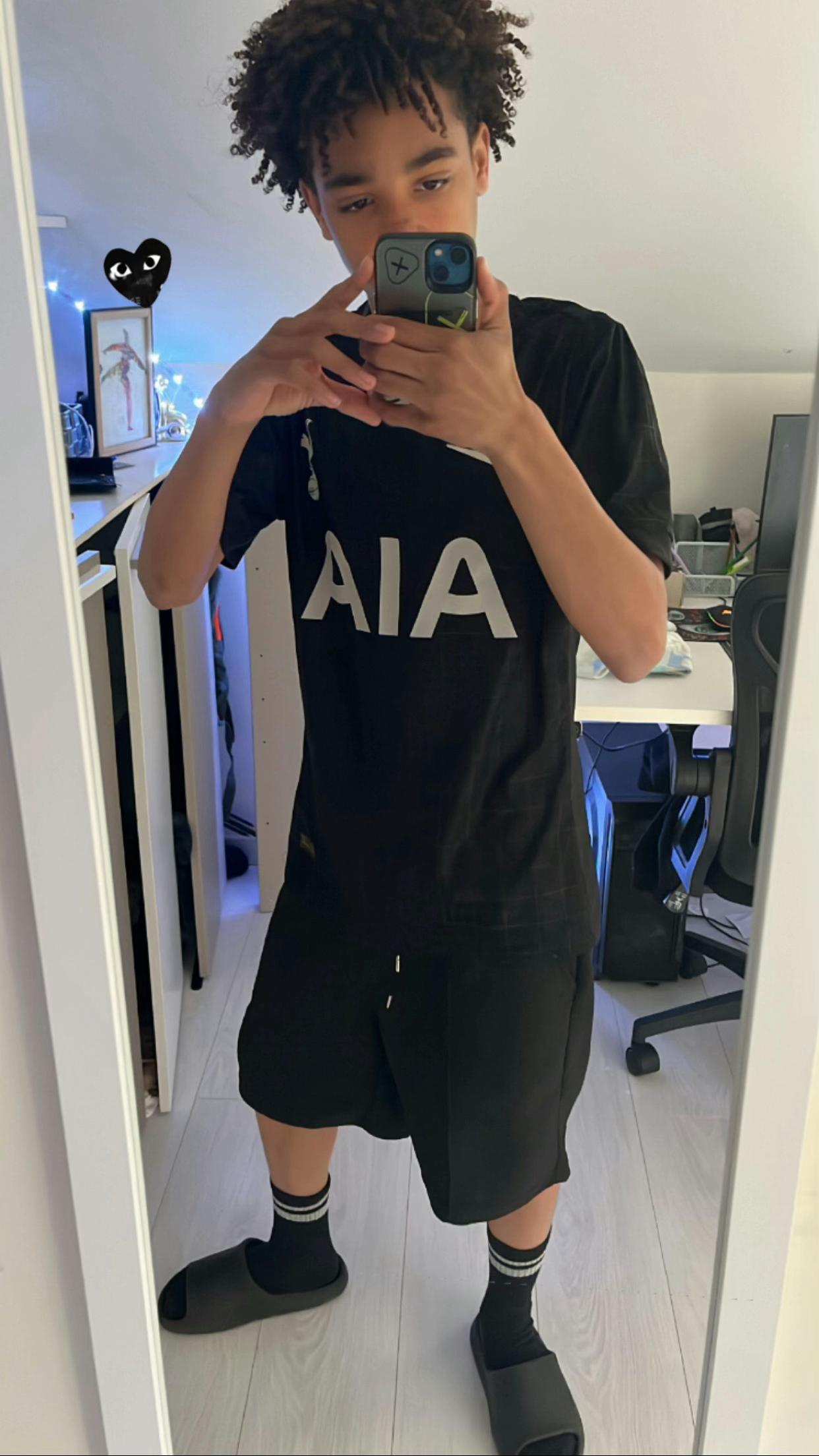 @𝑳𝒐𝒘𝒏'🇨🇫