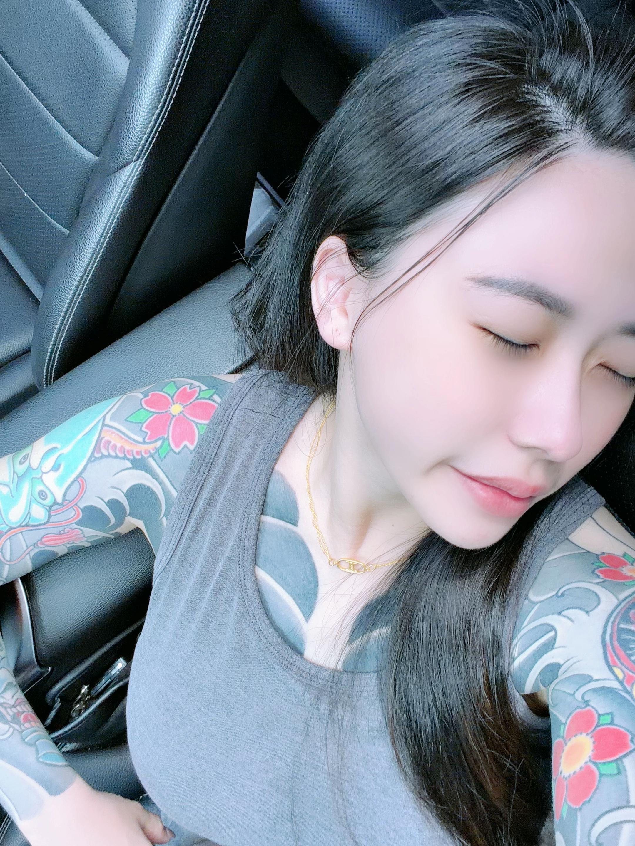 @Ting ⁰&sup2; &sup1;&sup2; 🔅 ᥫᩣ.&uml;̮