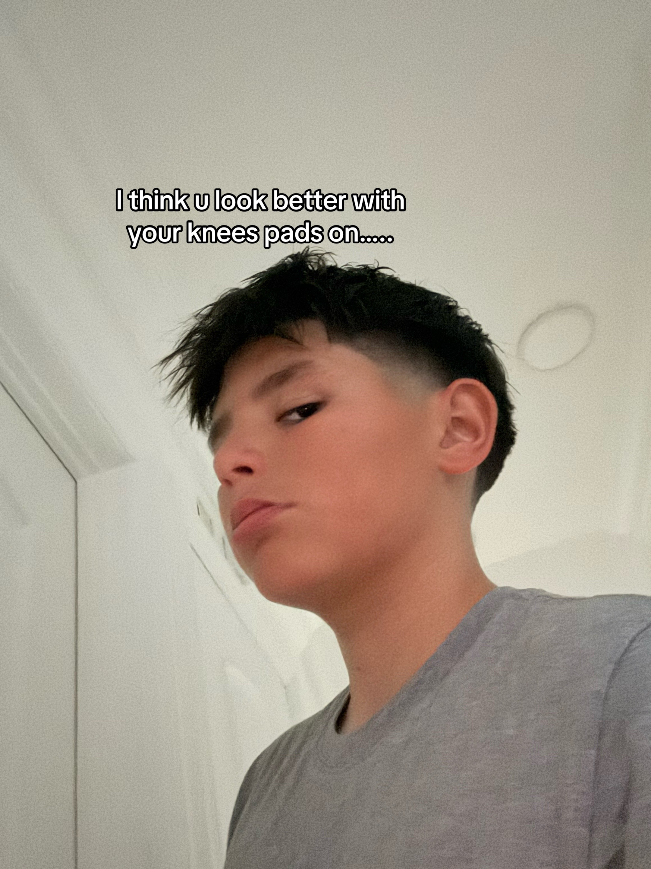 @j😖