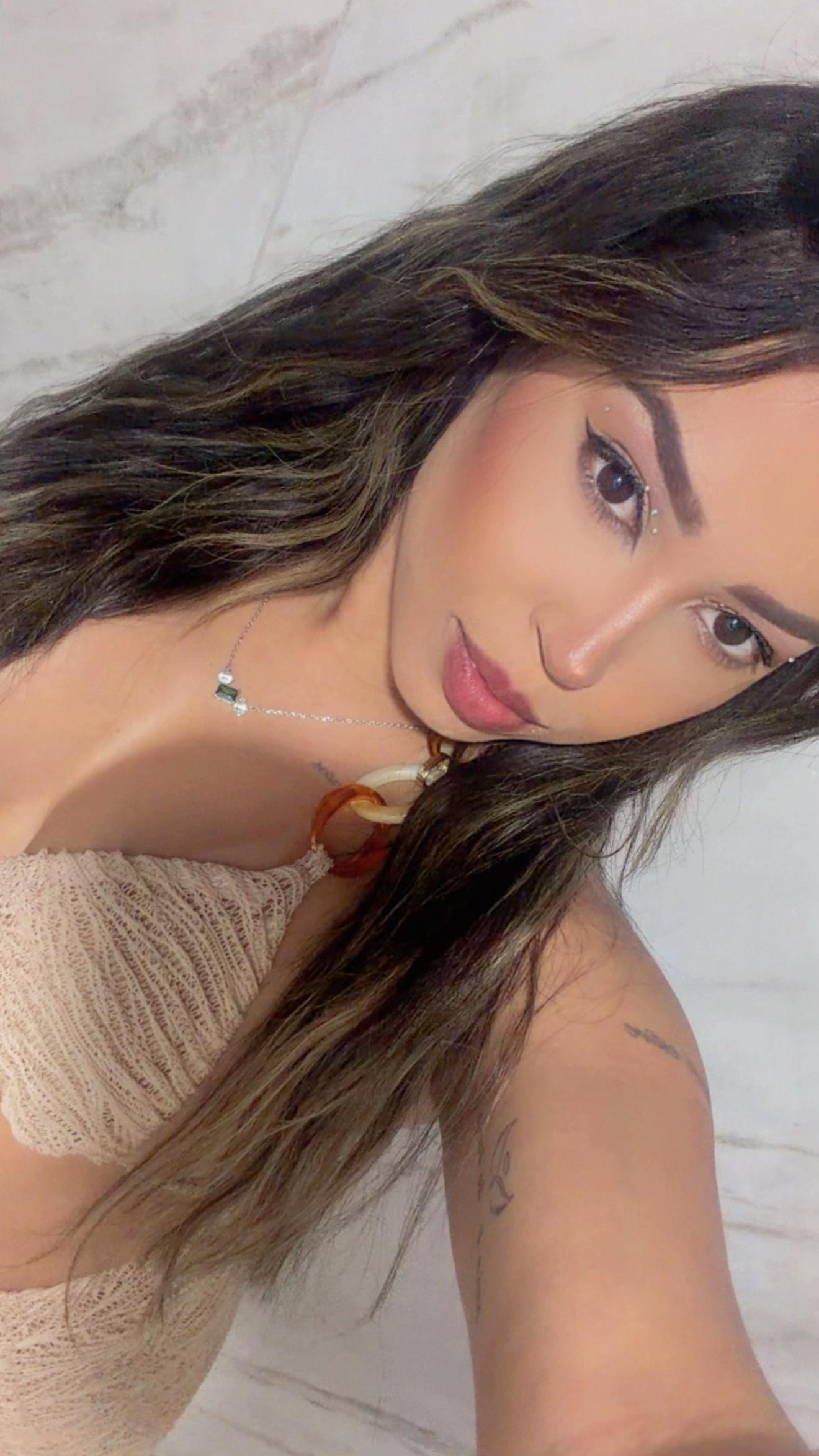 @alanispasquarelli