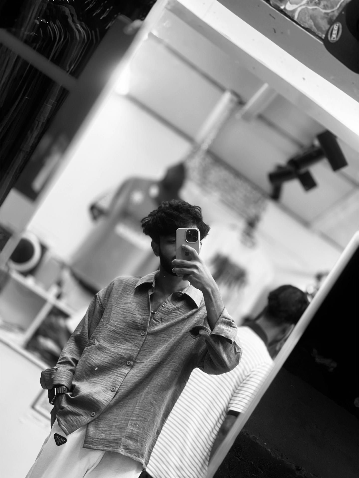 @Ꭼꪜan ᖴ𝓪ħì𝙢 