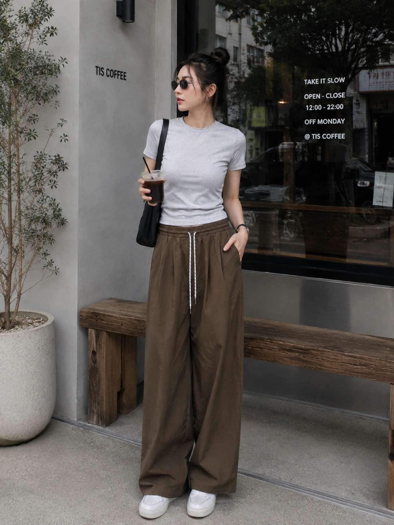 @TIỆM CROPTOP XINH XĨU- EIGHTYK