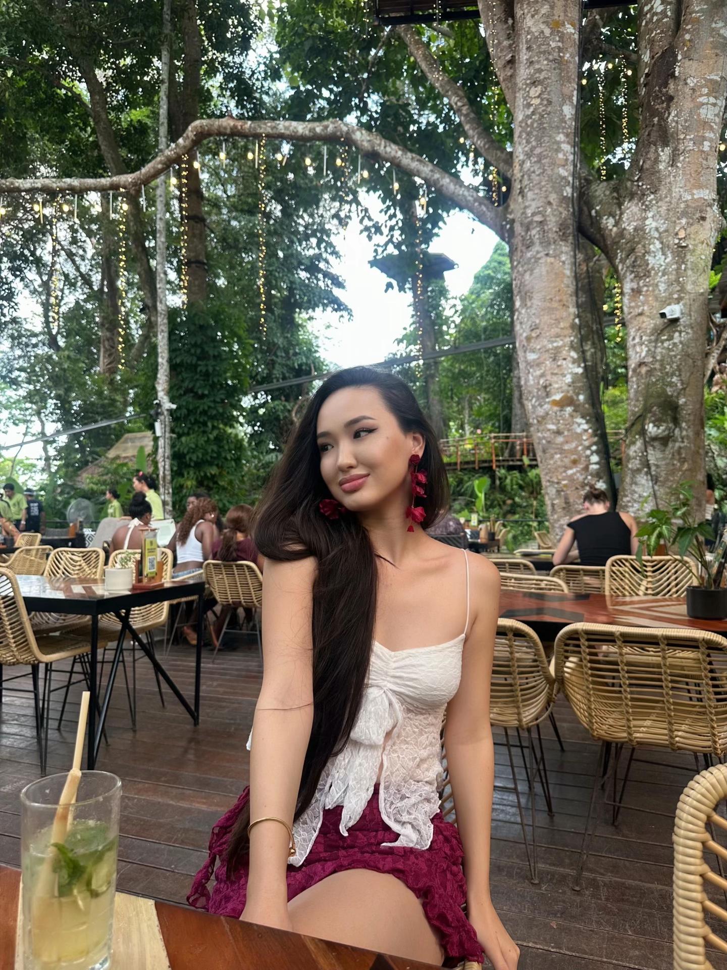 @debbbusy