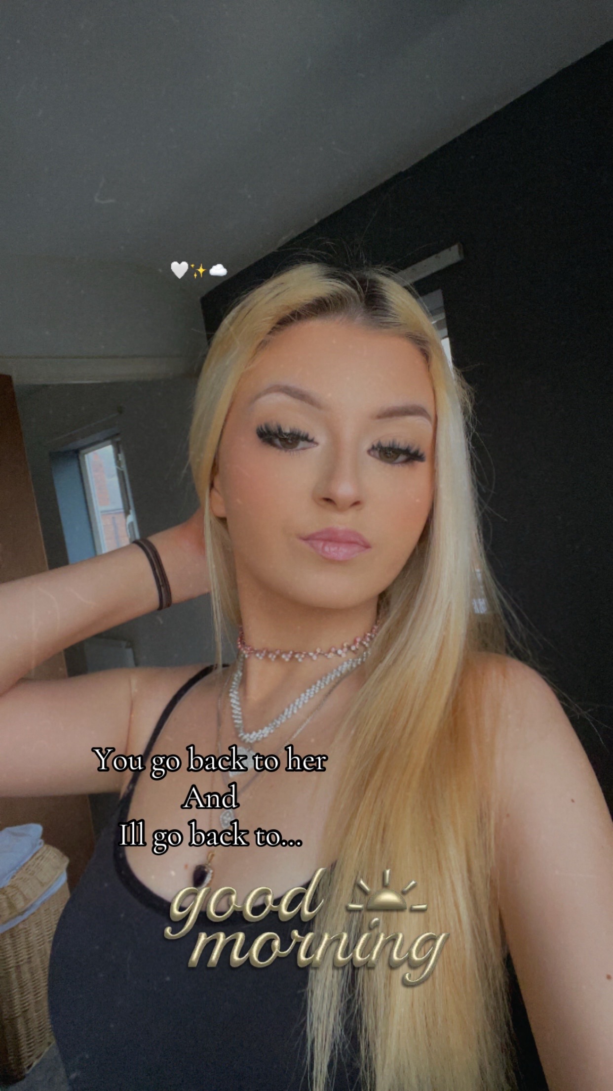 @….