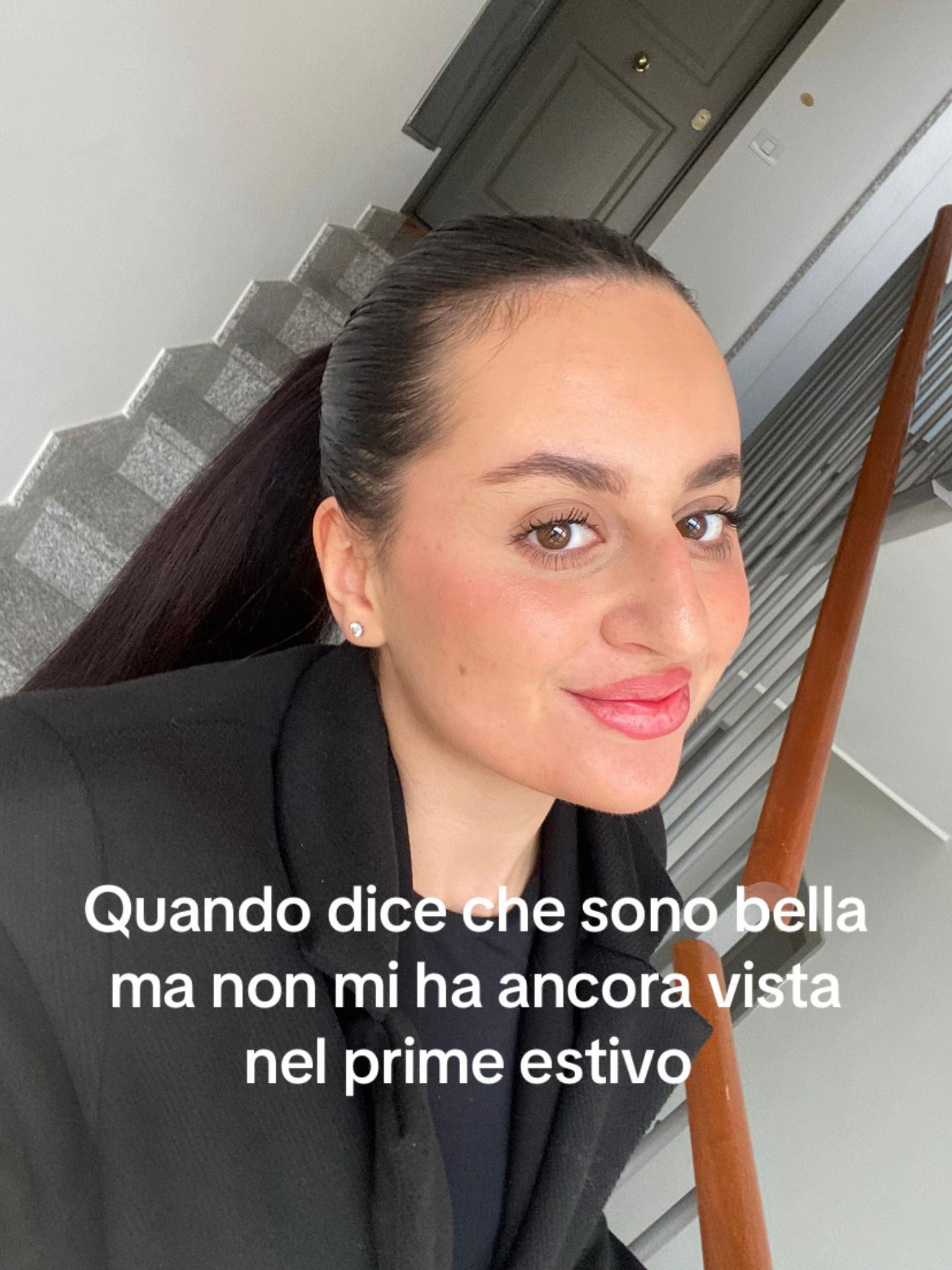 @Elenadebelliss