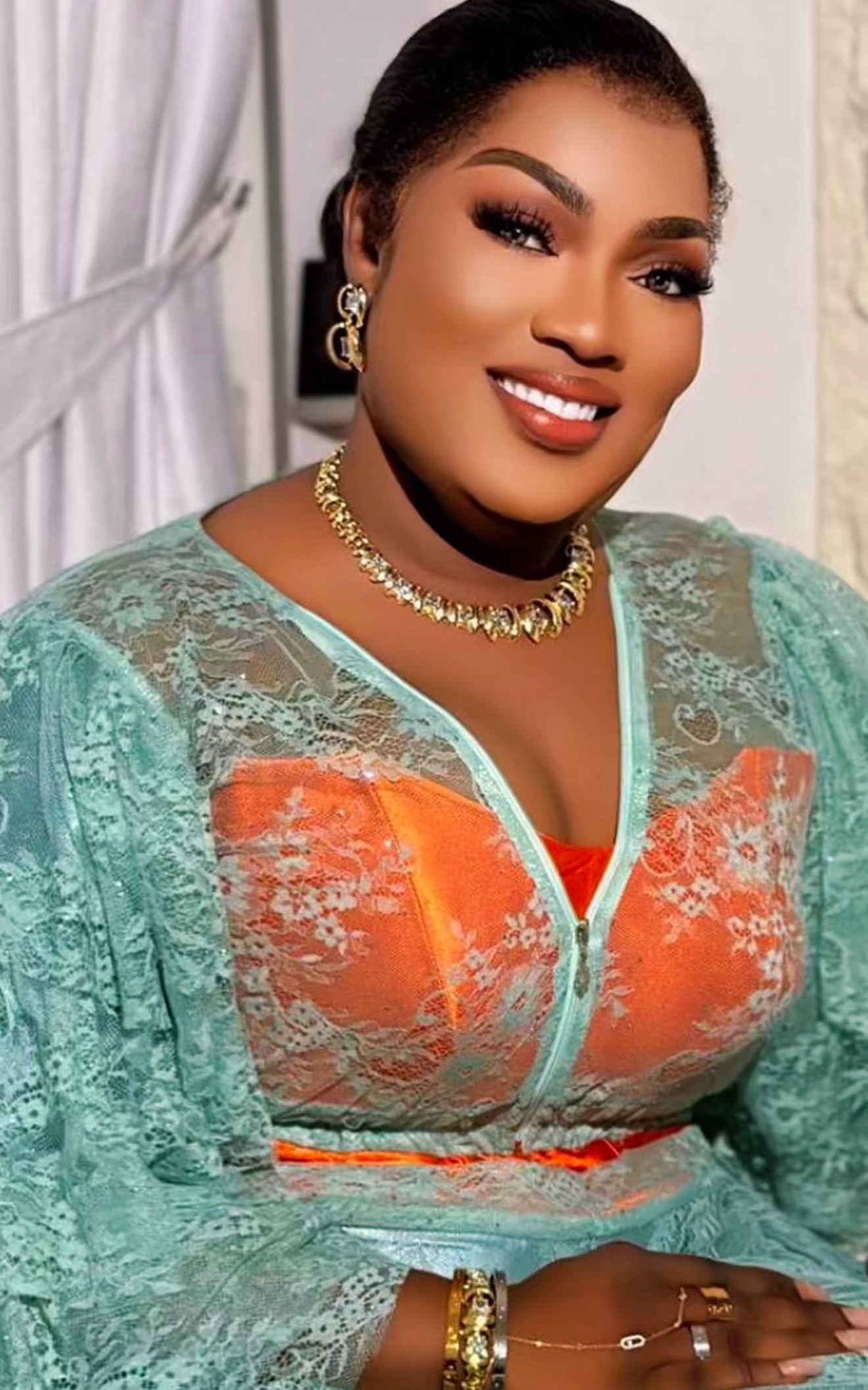 @DefPopBySamira✨