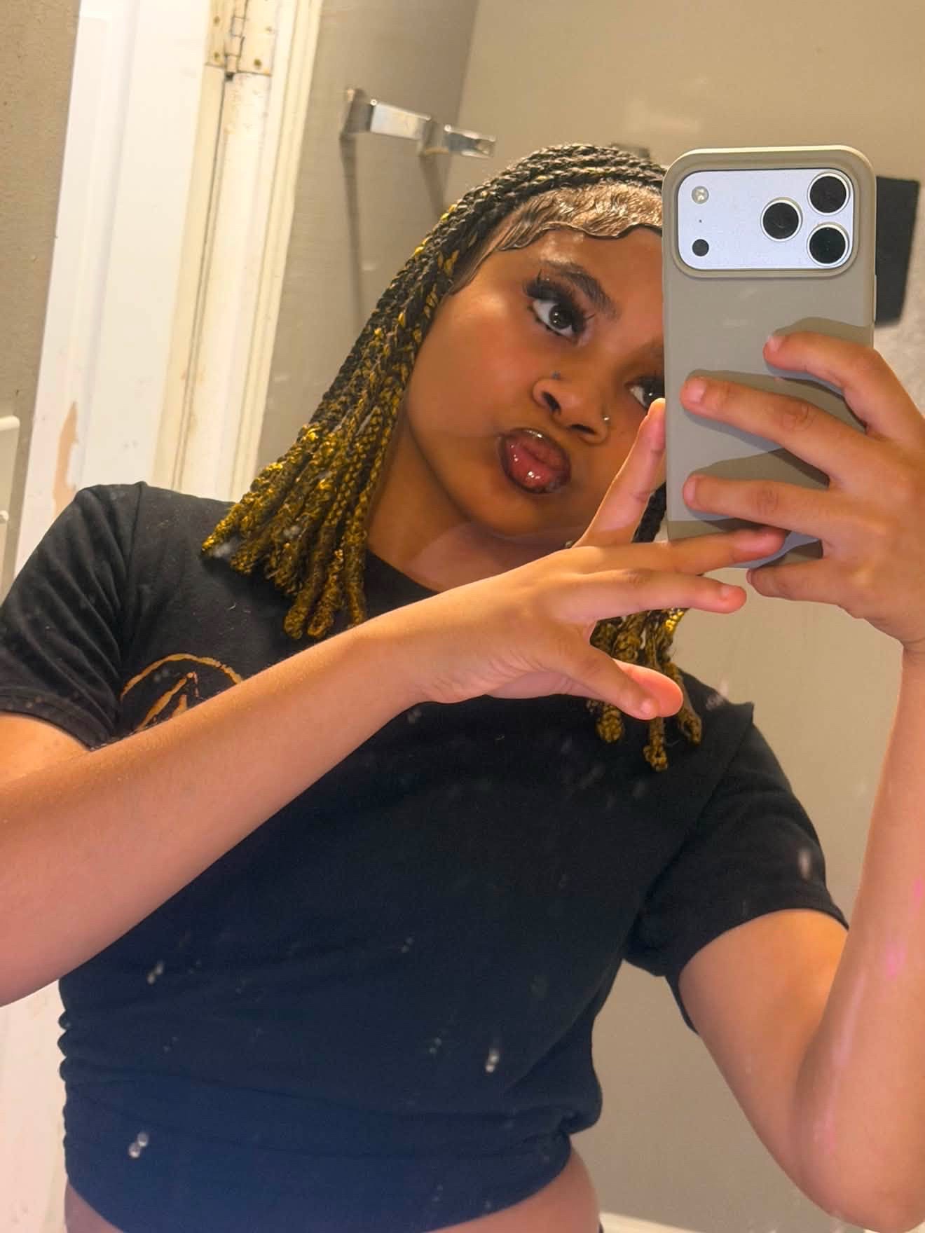 @summpetitiegirlll