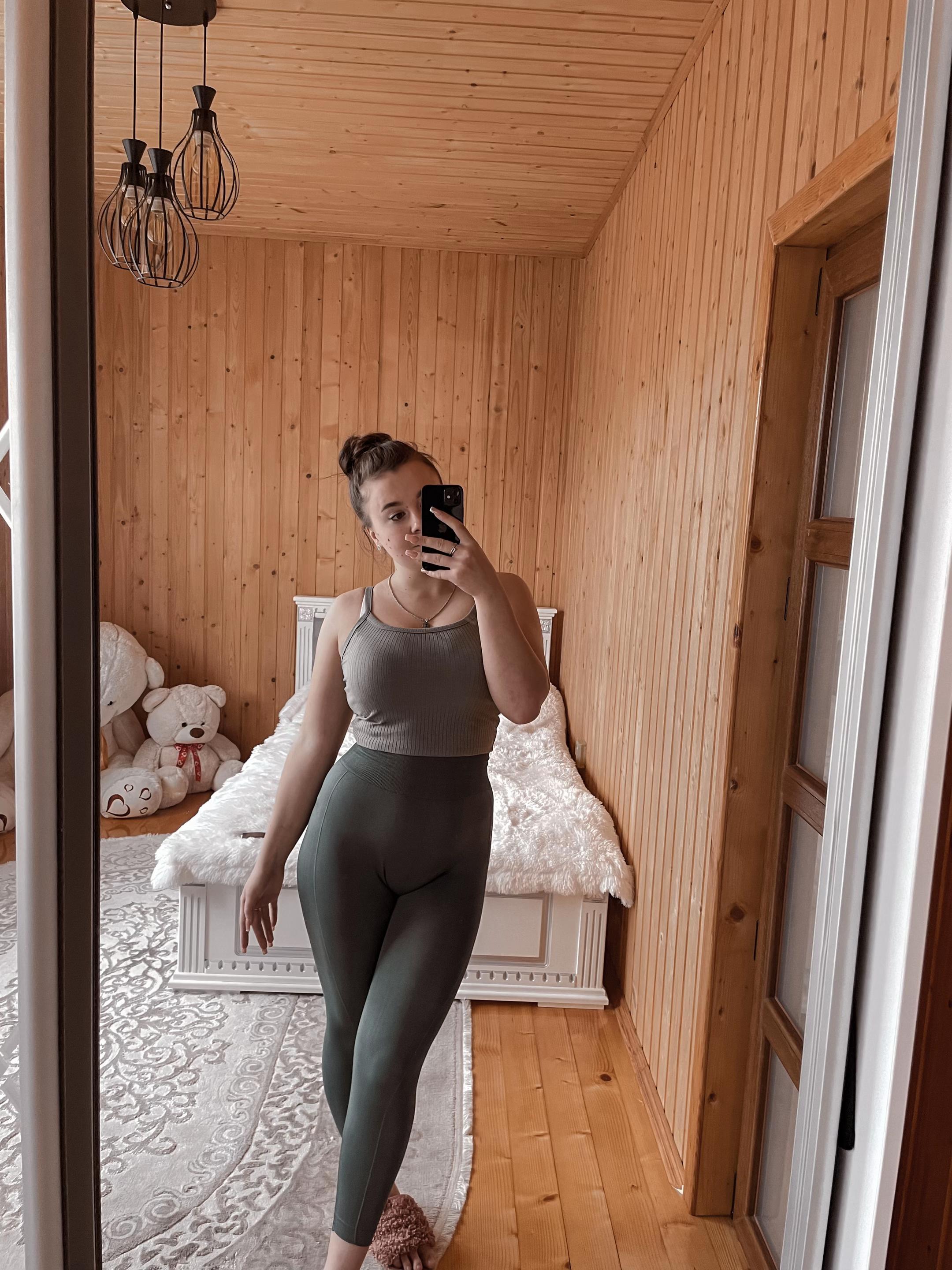 @_lesya.bocharska_