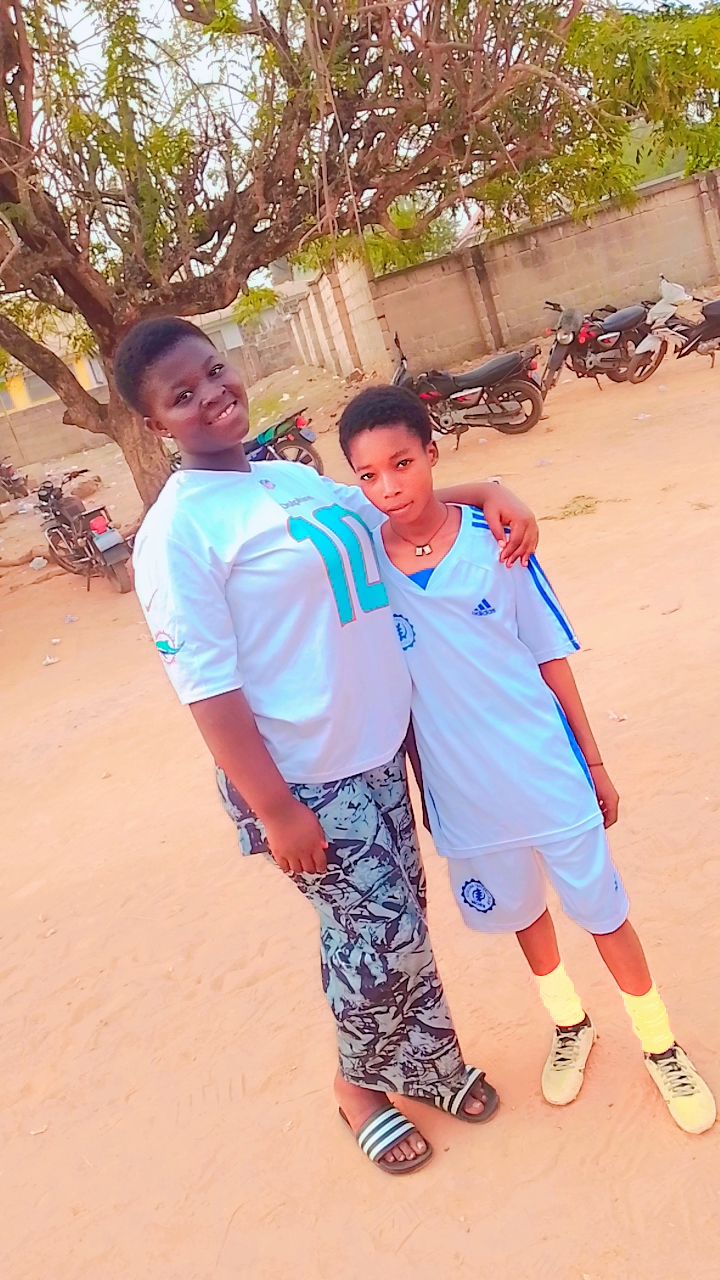 @Boahemaa_23