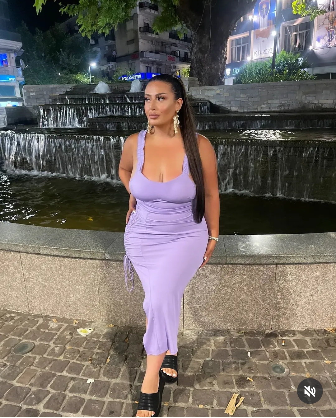 @lindazella