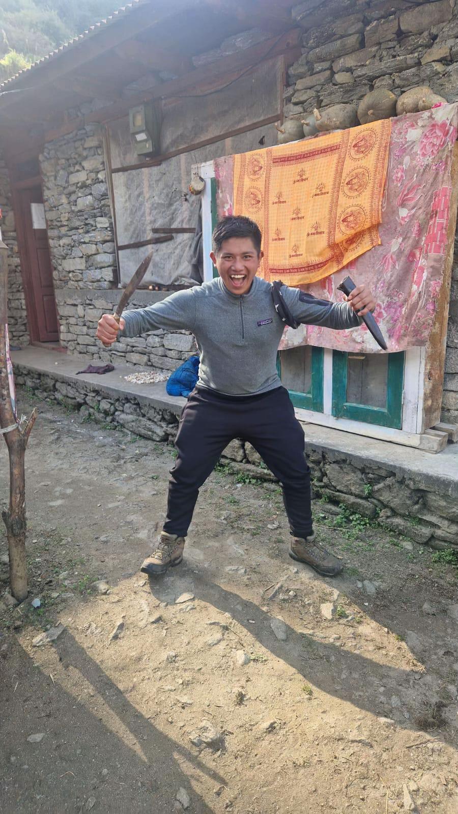 @Magar 🇫🇷❤️🇳🇵
