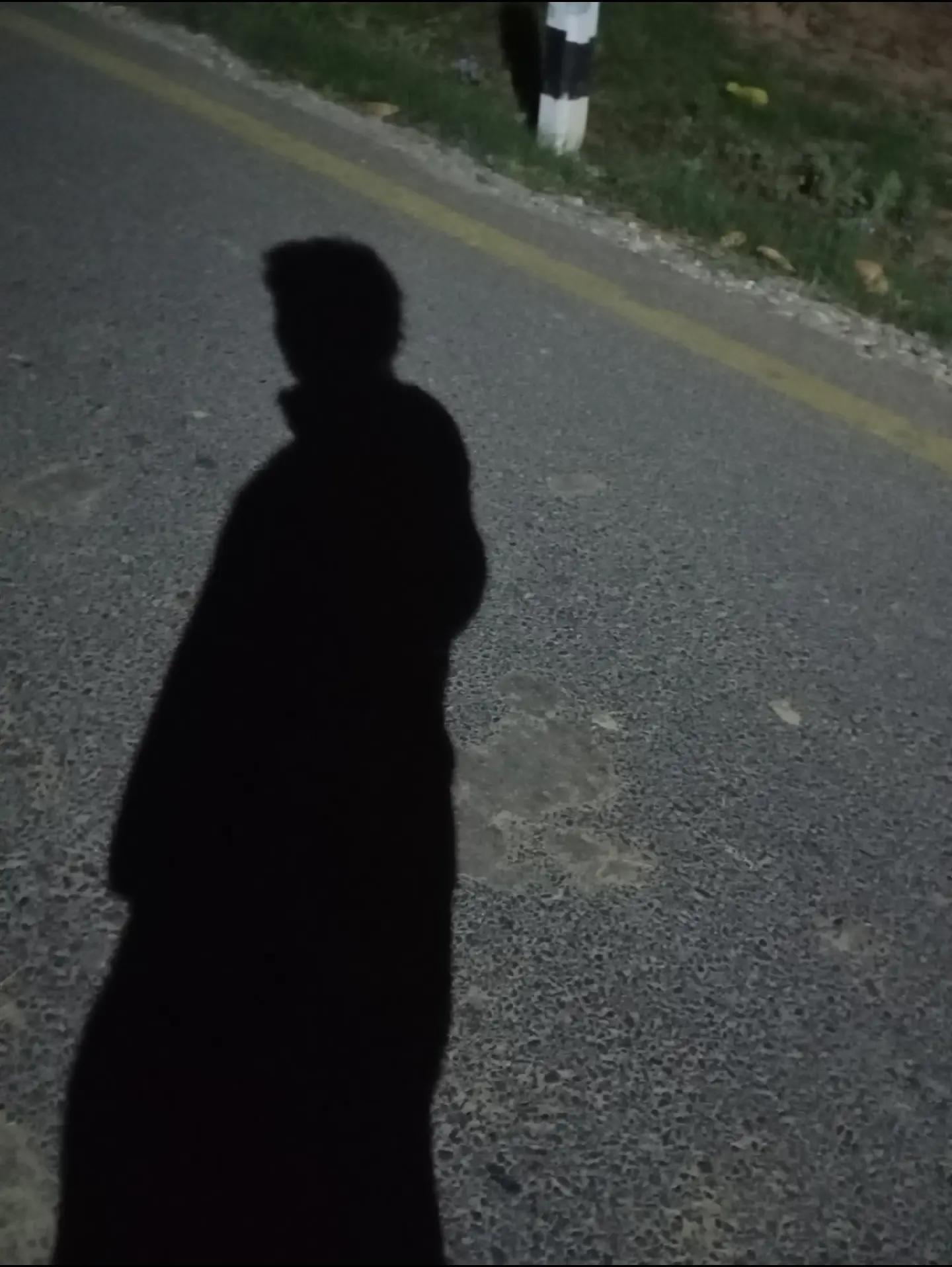 @desolate🖤Sunar