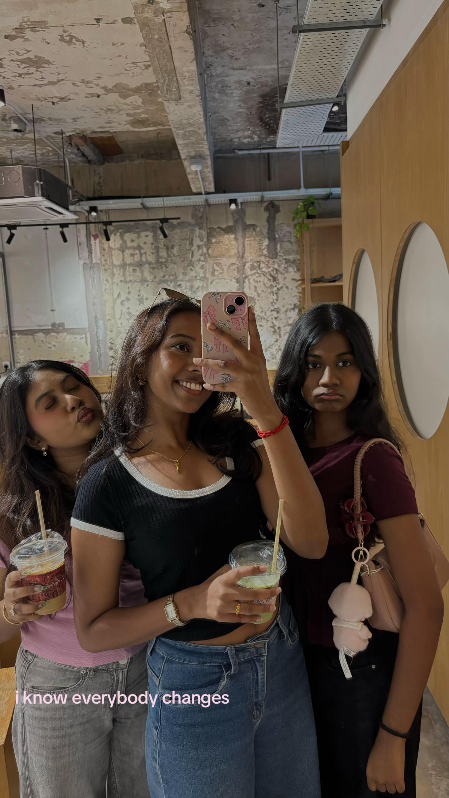 @𝓟 🦢