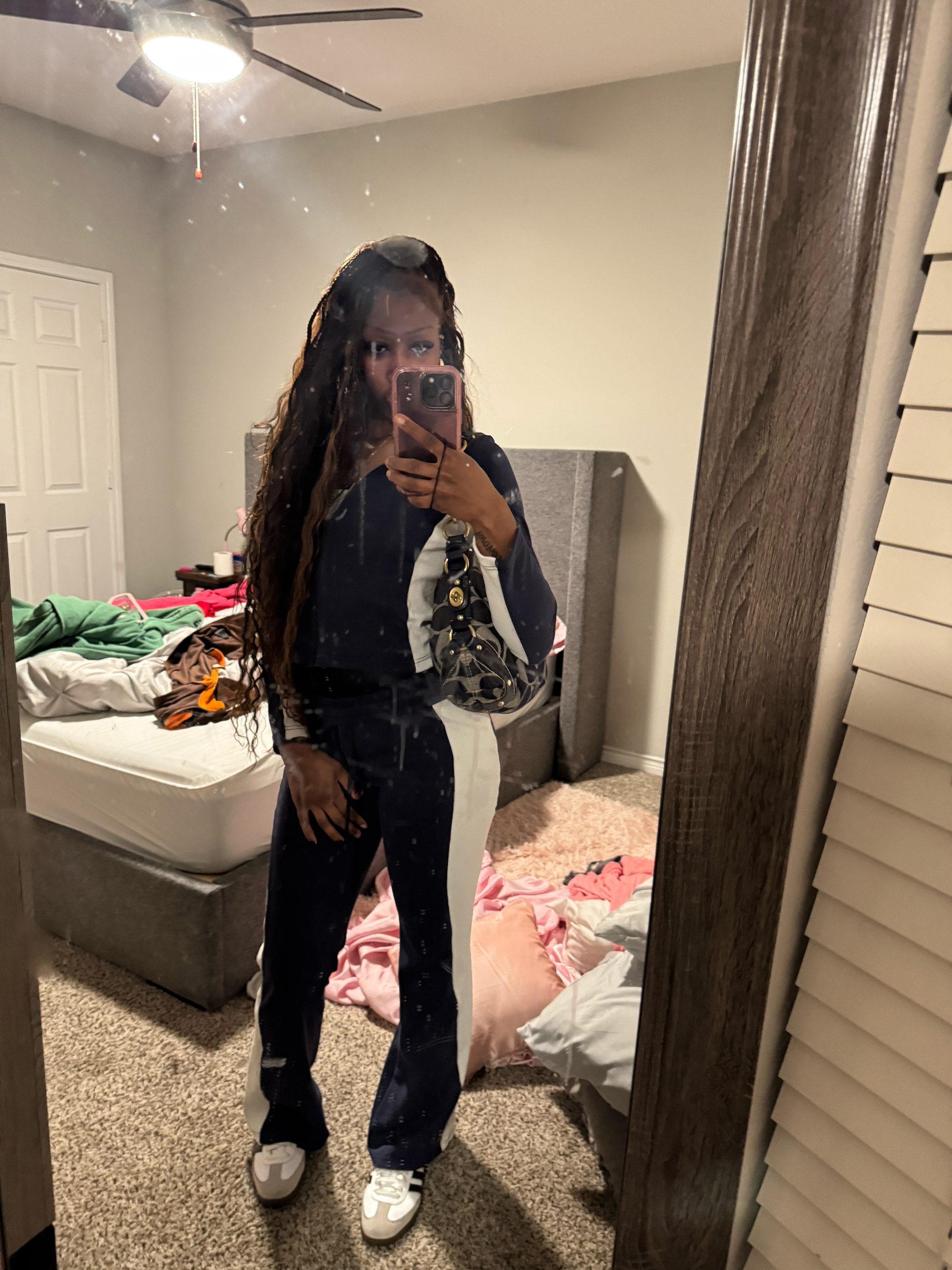 @whitnii