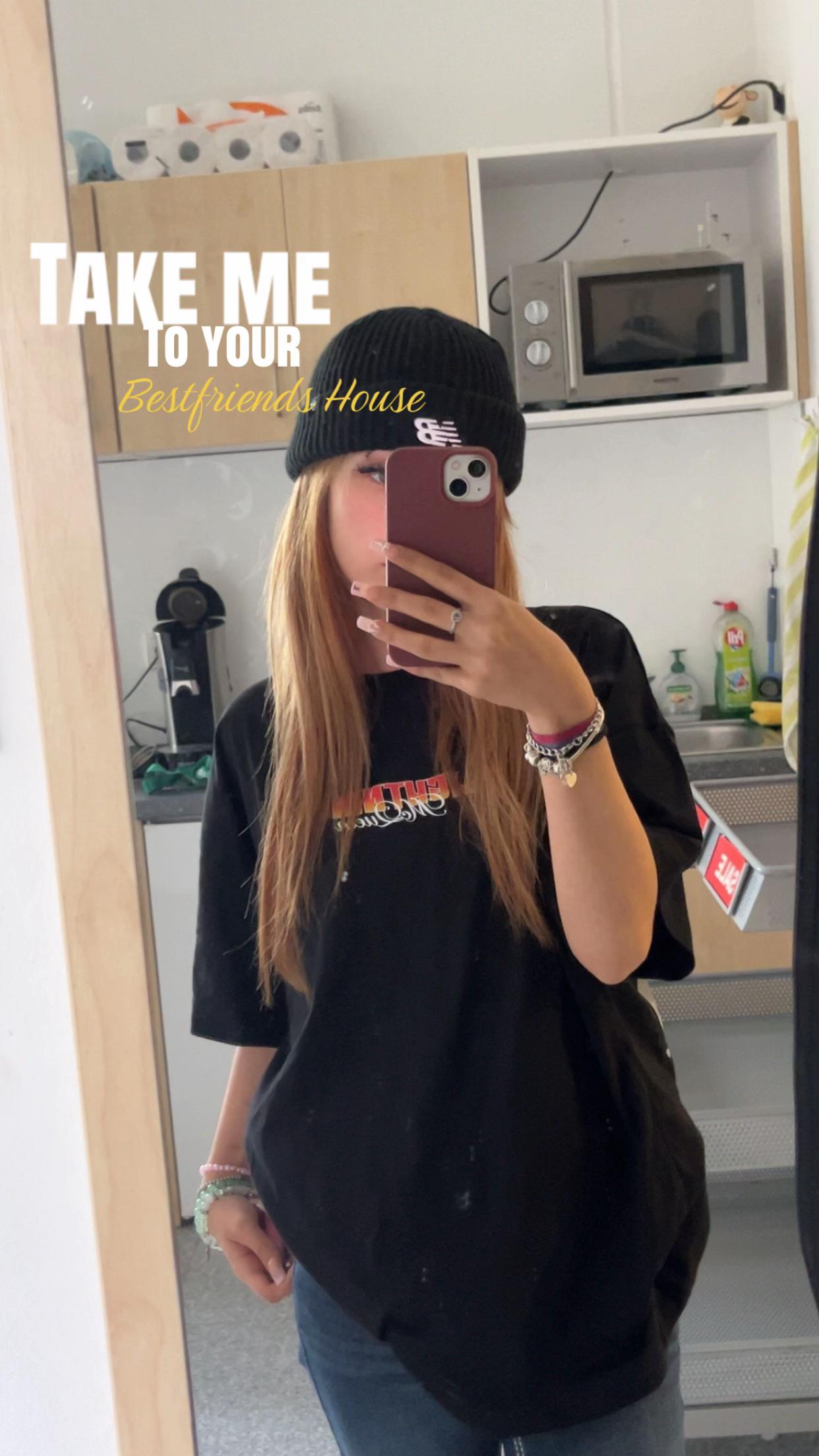 @Akii⁷⟭⟬