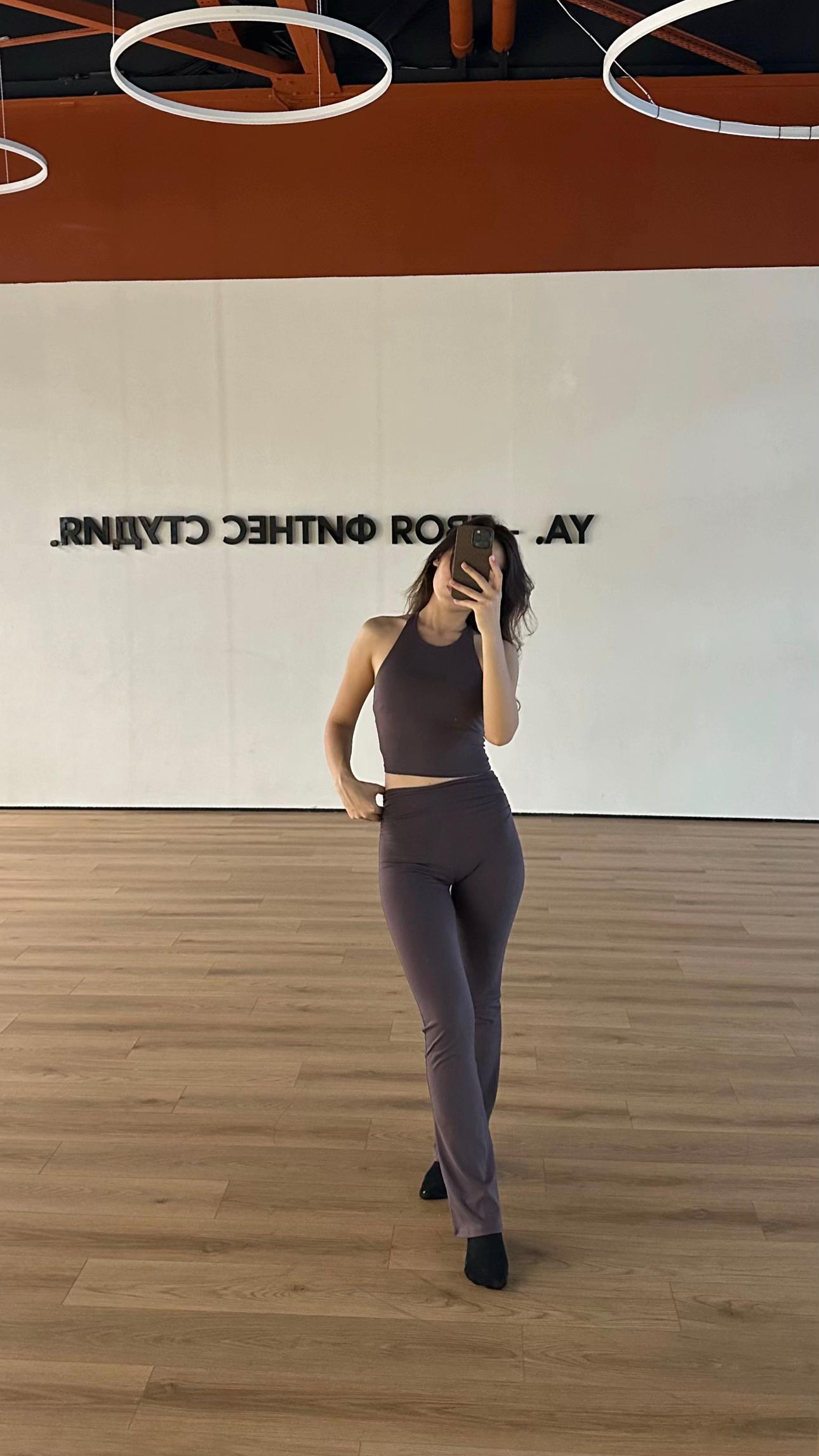 @Zhansaya