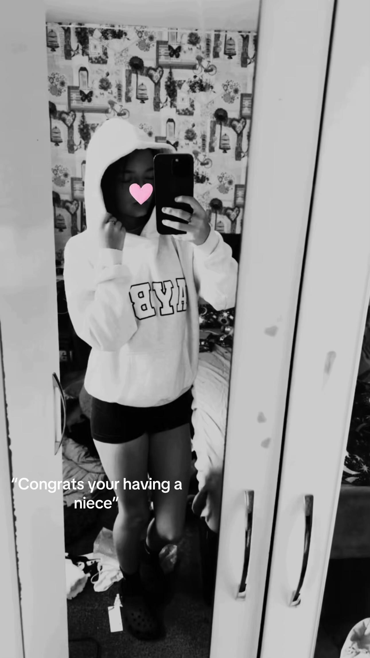 @maisie x