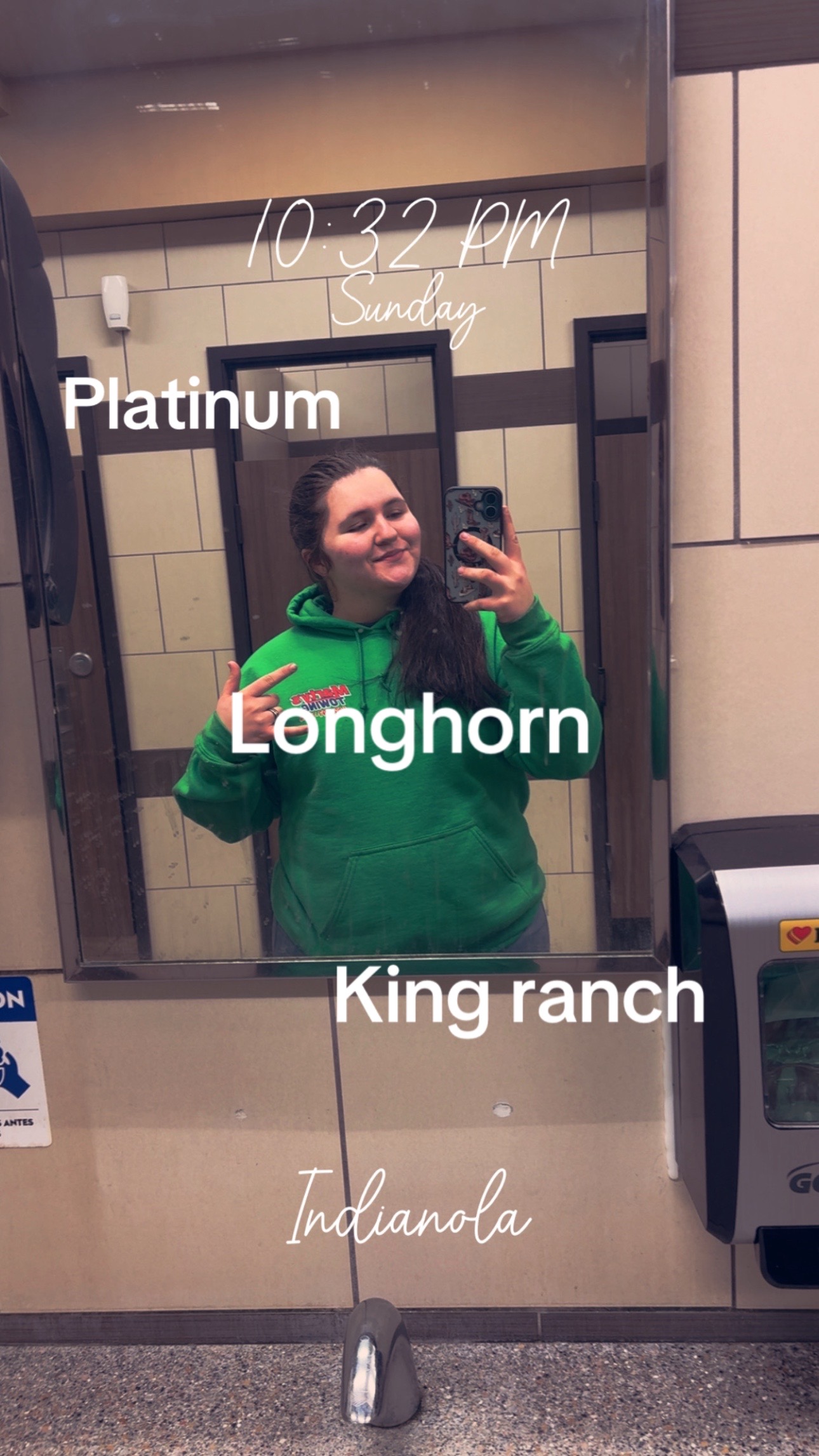 @Lou™️