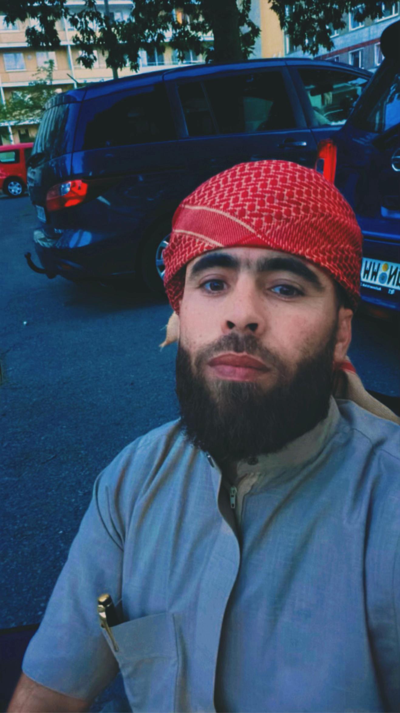 @أّبِوِ جِأَّّسمَ 811